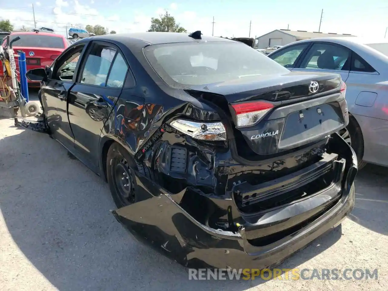 3 Photograph of a damaged car 5YFEPMAE7NP289149 TOYOTA COROLLA 2022