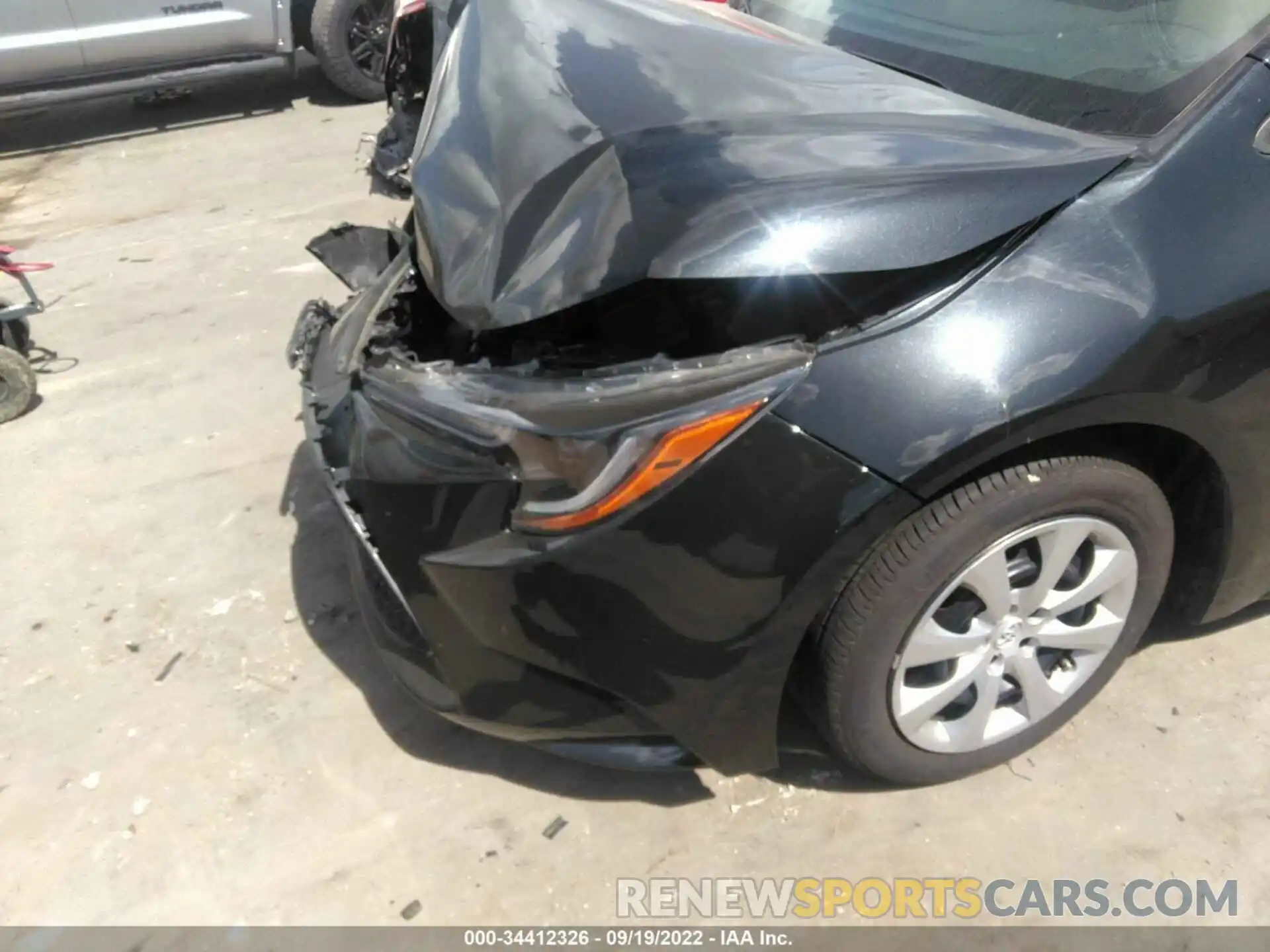 6 Photograph of a damaged car 5YFEPMAE7NP291418 TOYOTA COROLLA 2022