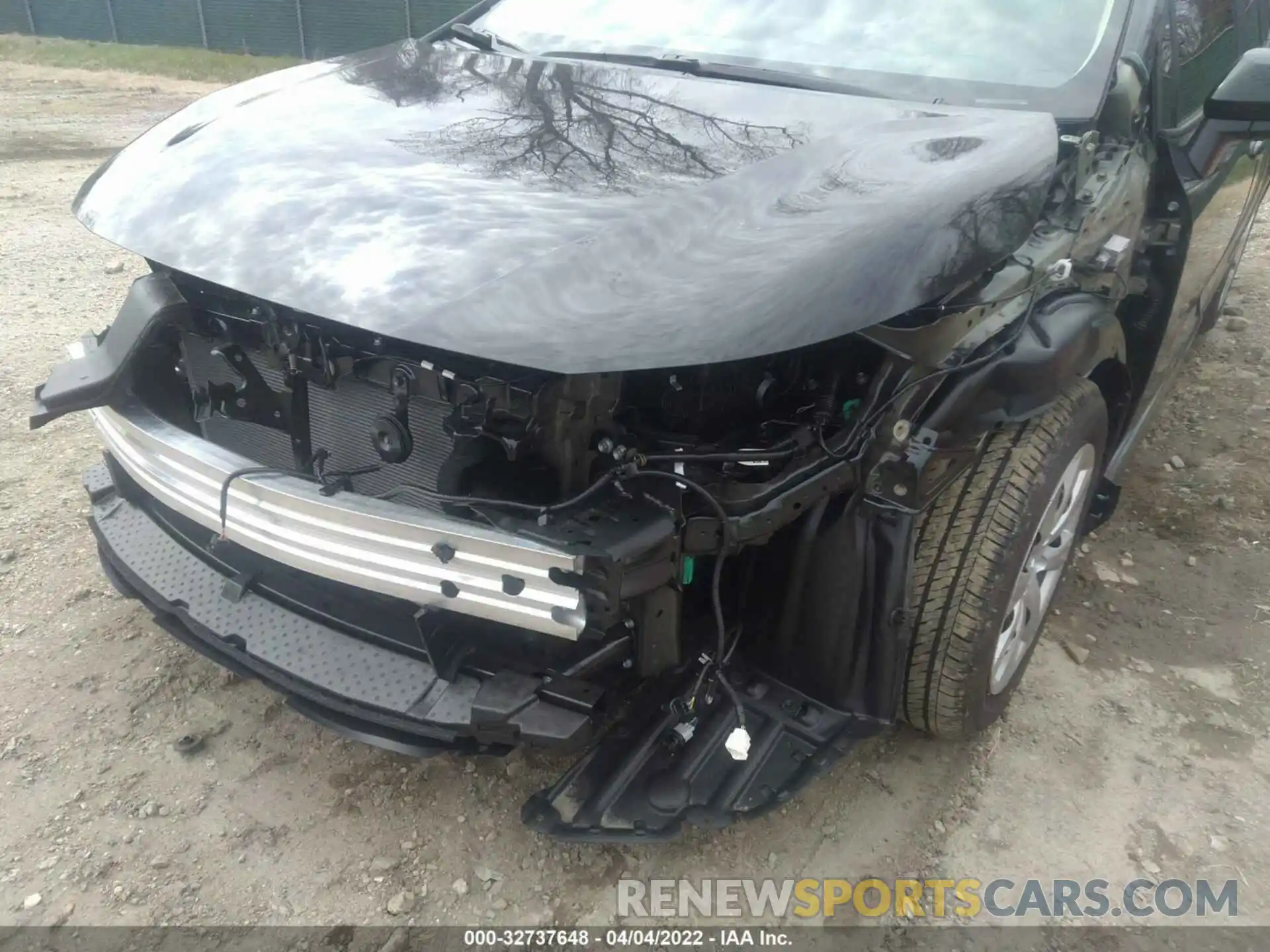 6 Photograph of a damaged car 5YFEPMAE7NP292391 TOYOTA COROLLA 2022