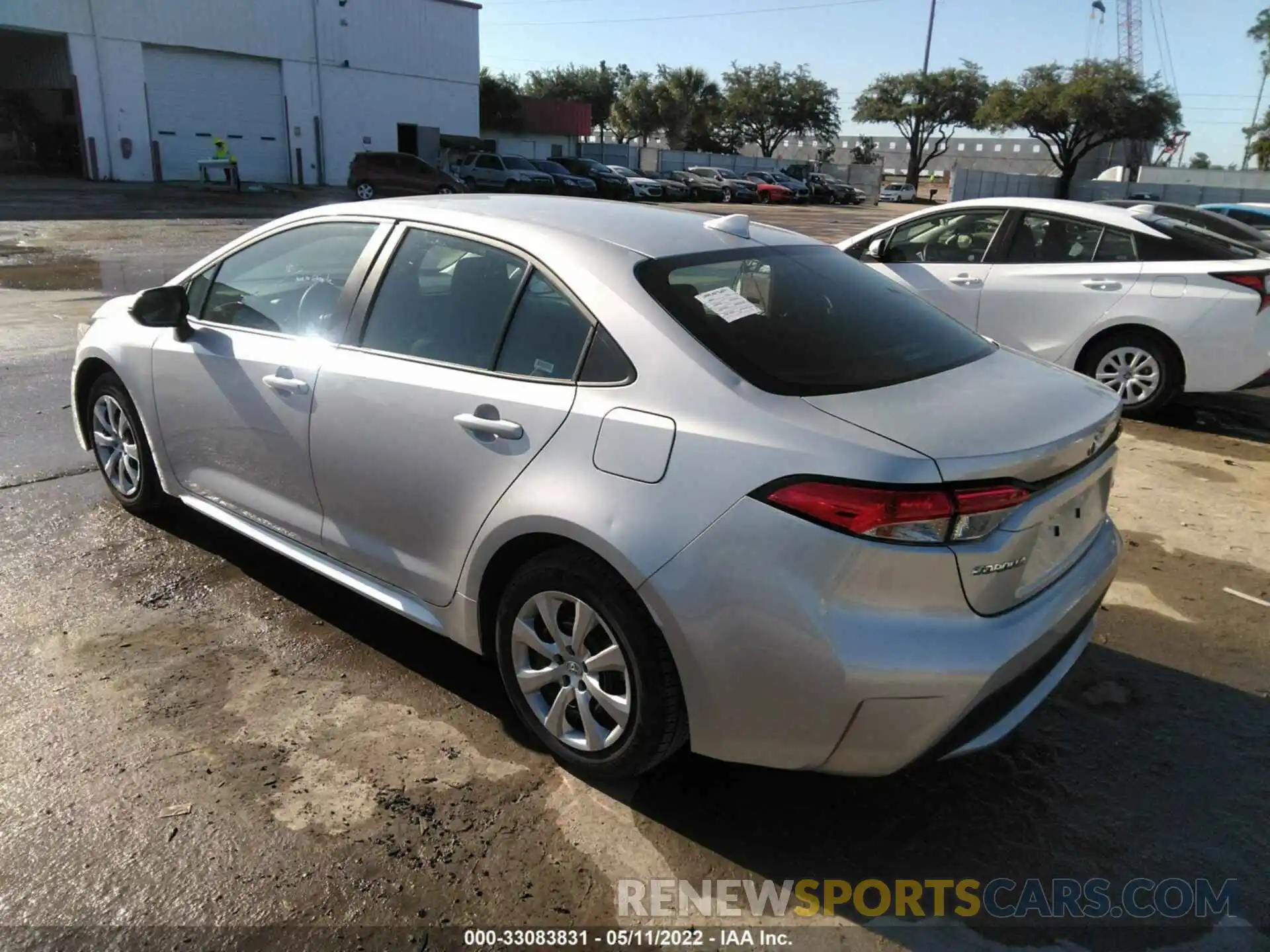 3 Photograph of a damaged car 5YFEPMAE7NP295193 TOYOTA COROLLA 2022