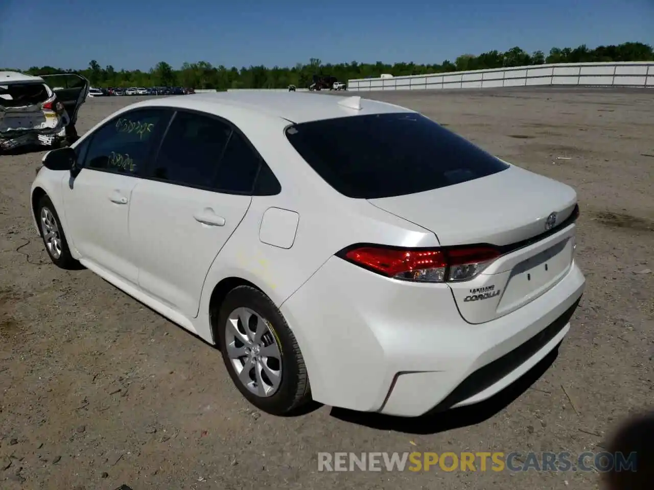 3 Photograph of a damaged car 5YFEPMAE7NP298160 TOYOTA COROLLA 2022