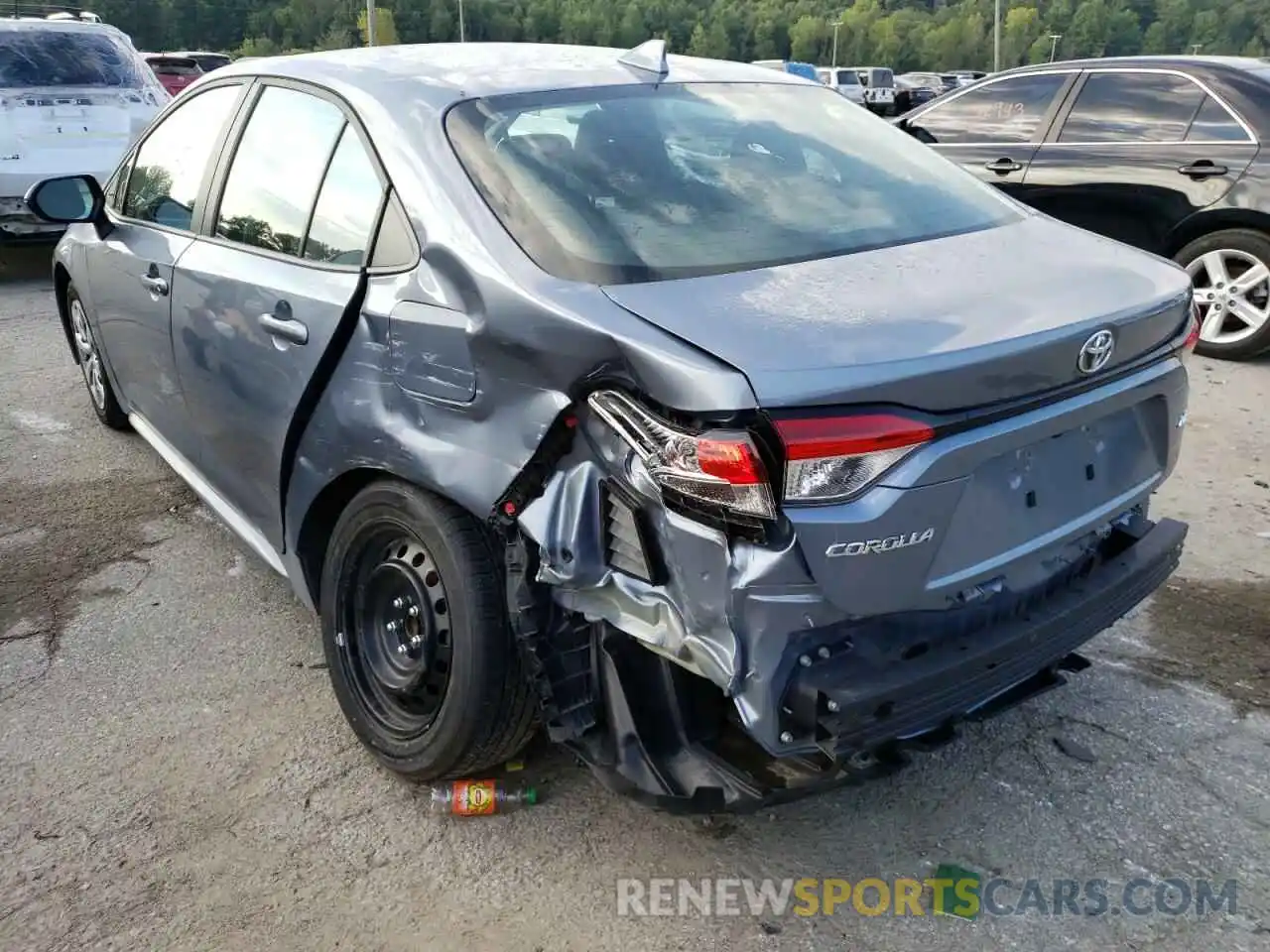 9 Photograph of a damaged car 5YFEPMAE7NP300893 TOYOTA COROLLA 2022