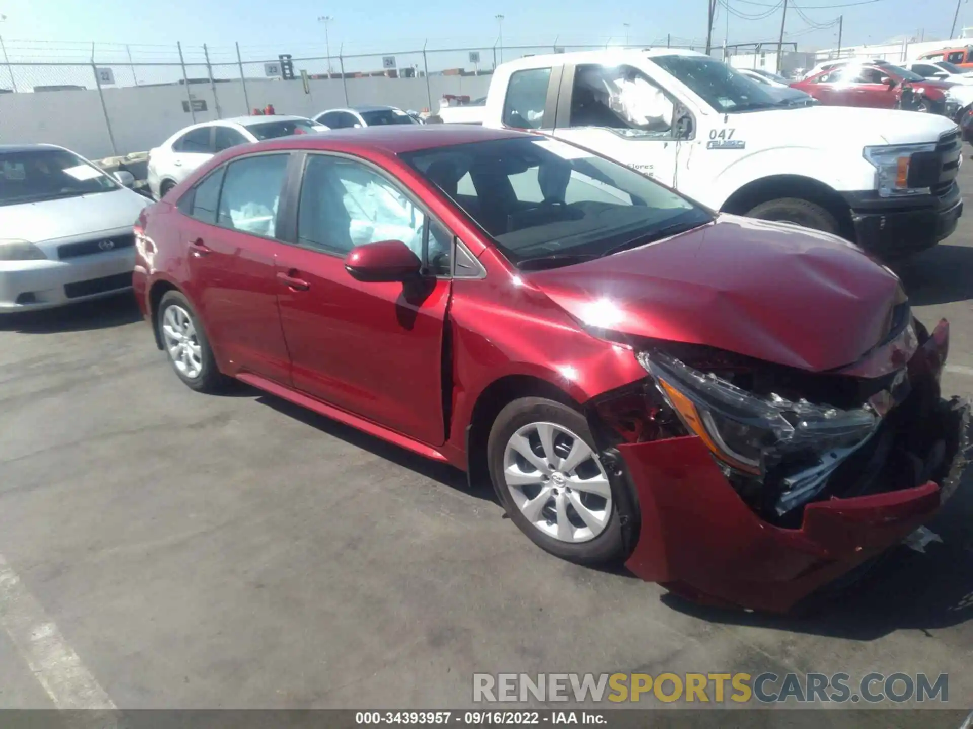 1 Photograph of a damaged car 5YFEPMAE7NP303924 TOYOTA COROLLA 2022