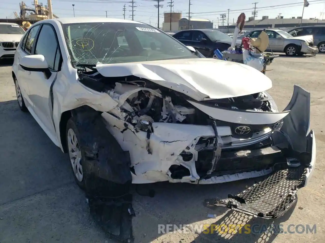 9 Photograph of a damaged car 5YFEPMAE7NP304300 TOYOTA COROLLA 2022