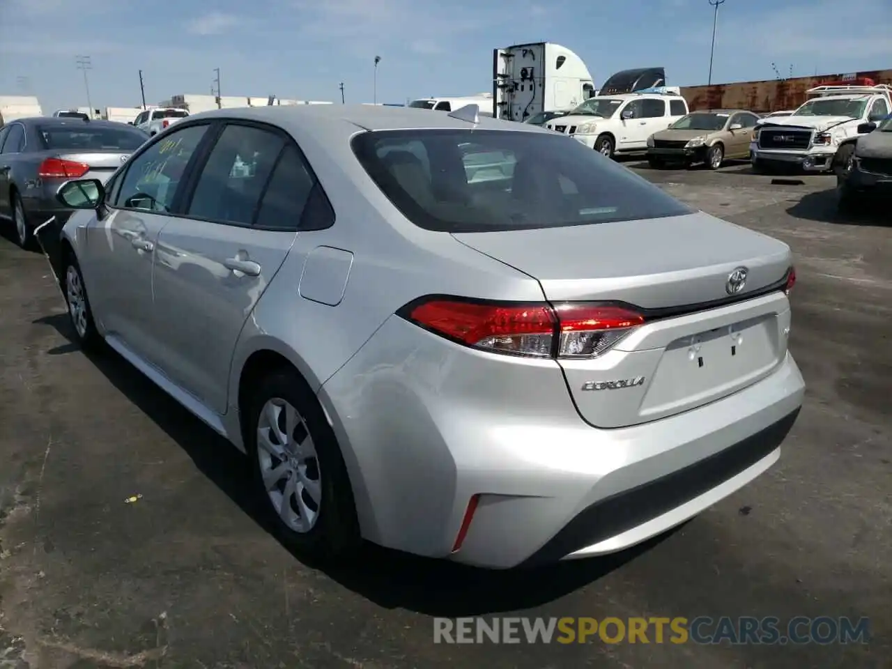 3 Photograph of a damaged car 5YFEPMAE7NP307682 TOYOTA COROLLA 2022