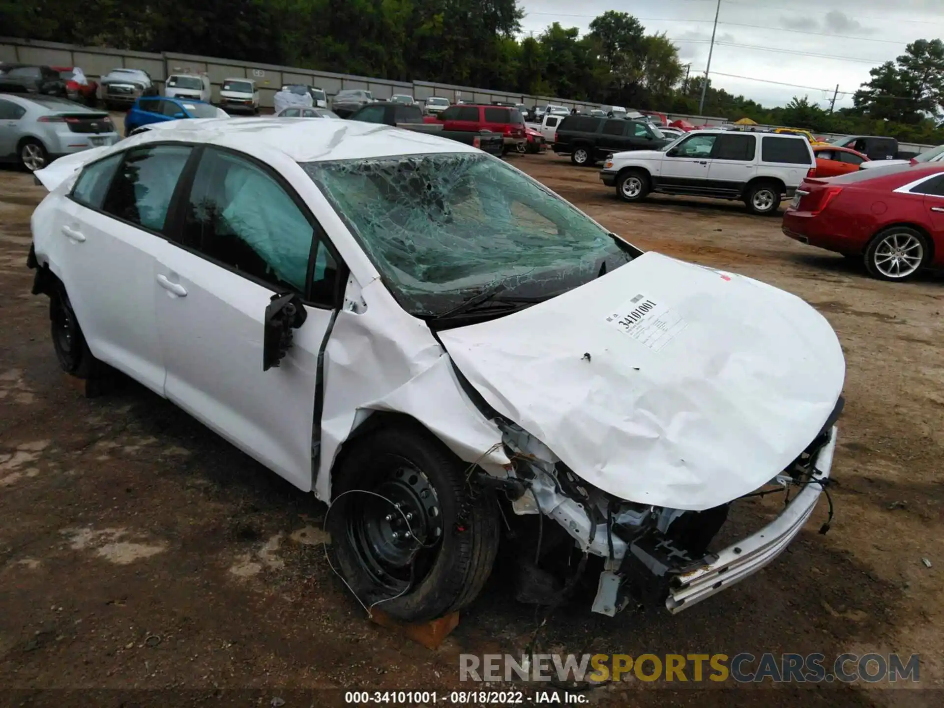 1 Photograph of a damaged car 5YFEPMAE7NP309366 TOYOTA COROLLA 2022