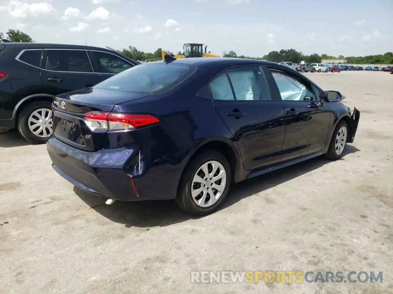 4 Photograph of a damaged car 5YFEPMAE7NP320772 TOYOTA COROLLA 2022