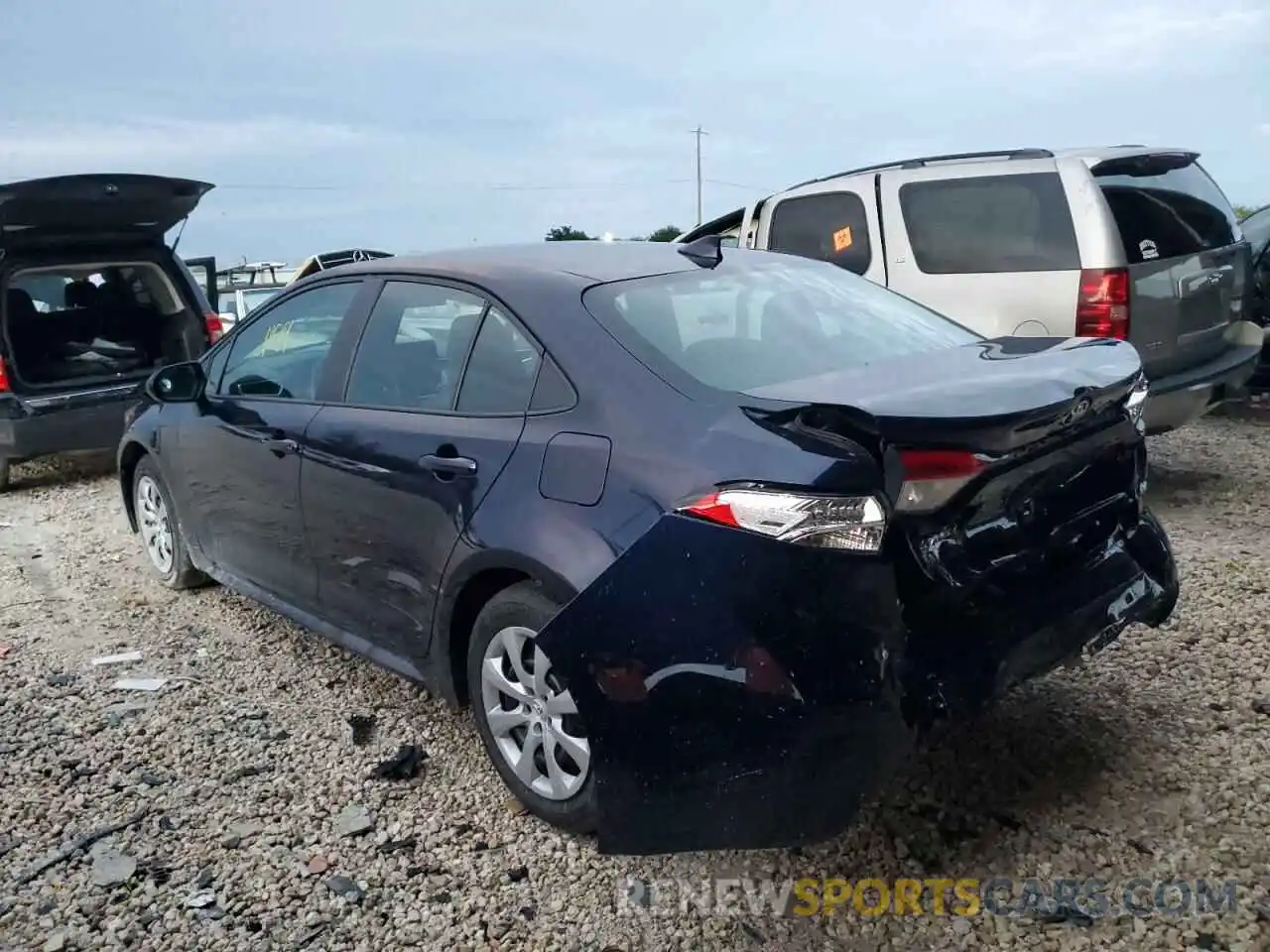 3 Photograph of a damaged car 5YFEPMAE7NP321257 TOYOTA COROLLA 2022