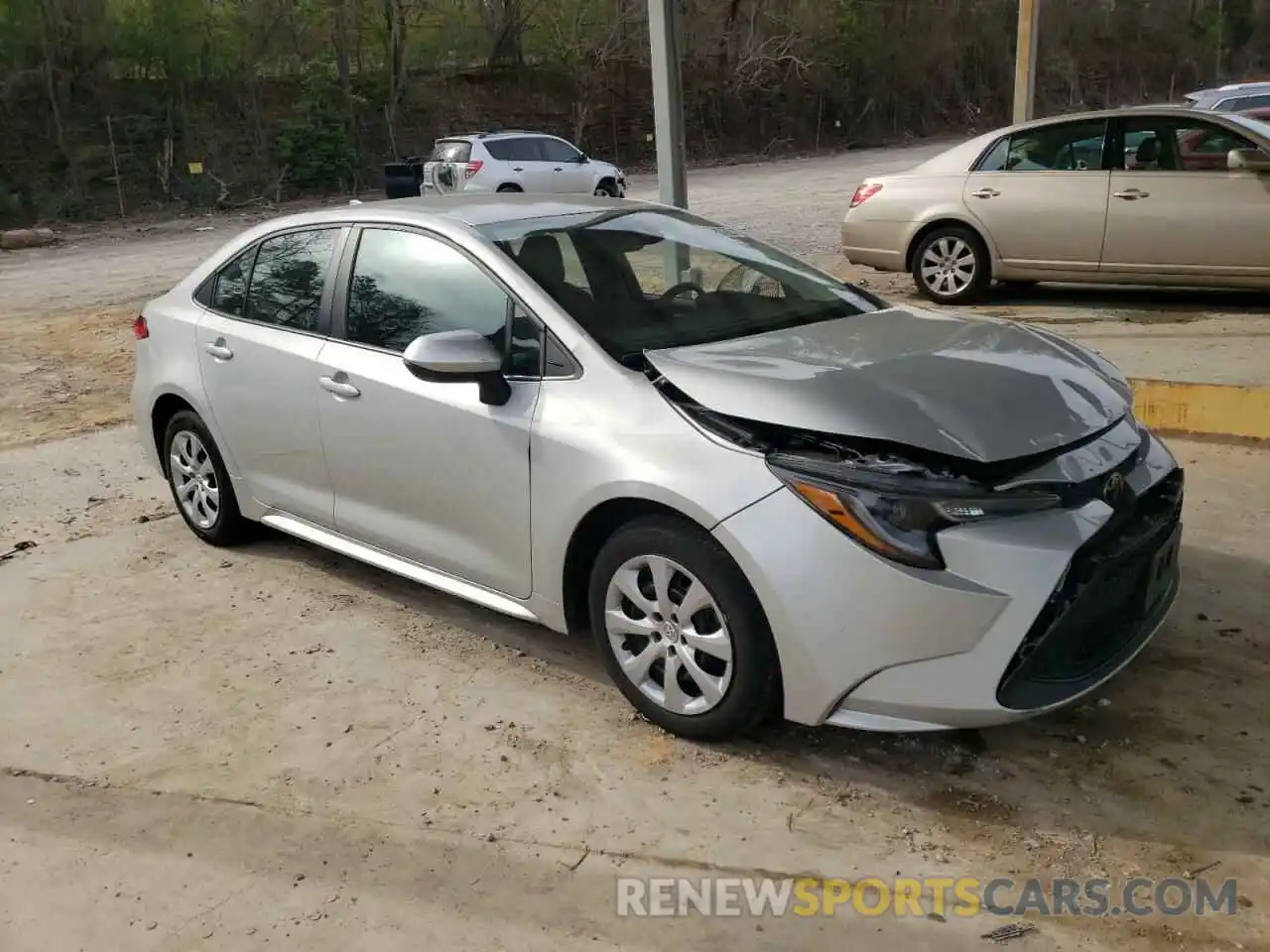 4 Photograph of a damaged car 5YFEPMAE7NP334526 TOYOTA COROLLA 2022