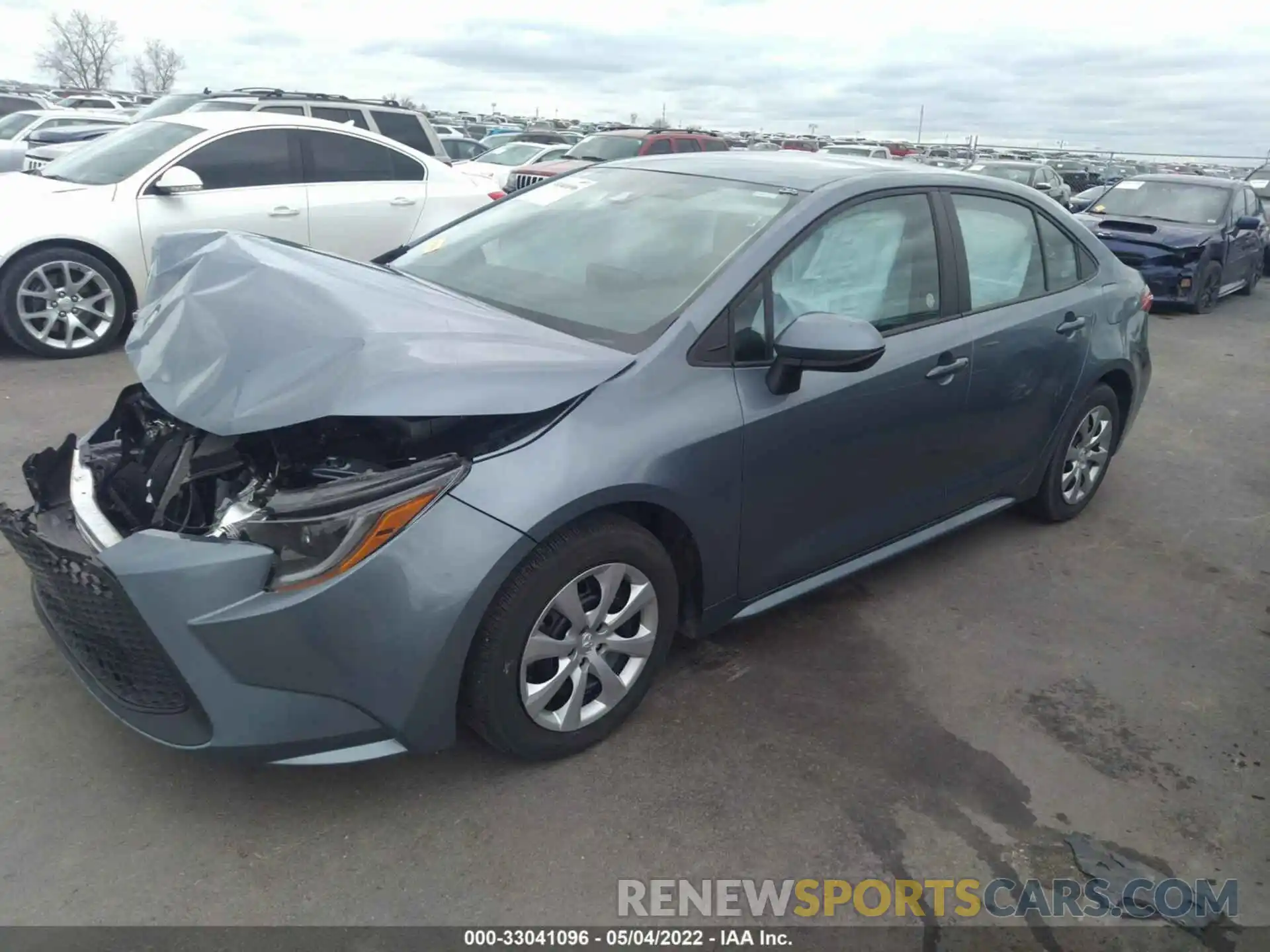 2 Photograph of a damaged car 5YFEPMAE8NP271971 TOYOTA COROLLA 2022