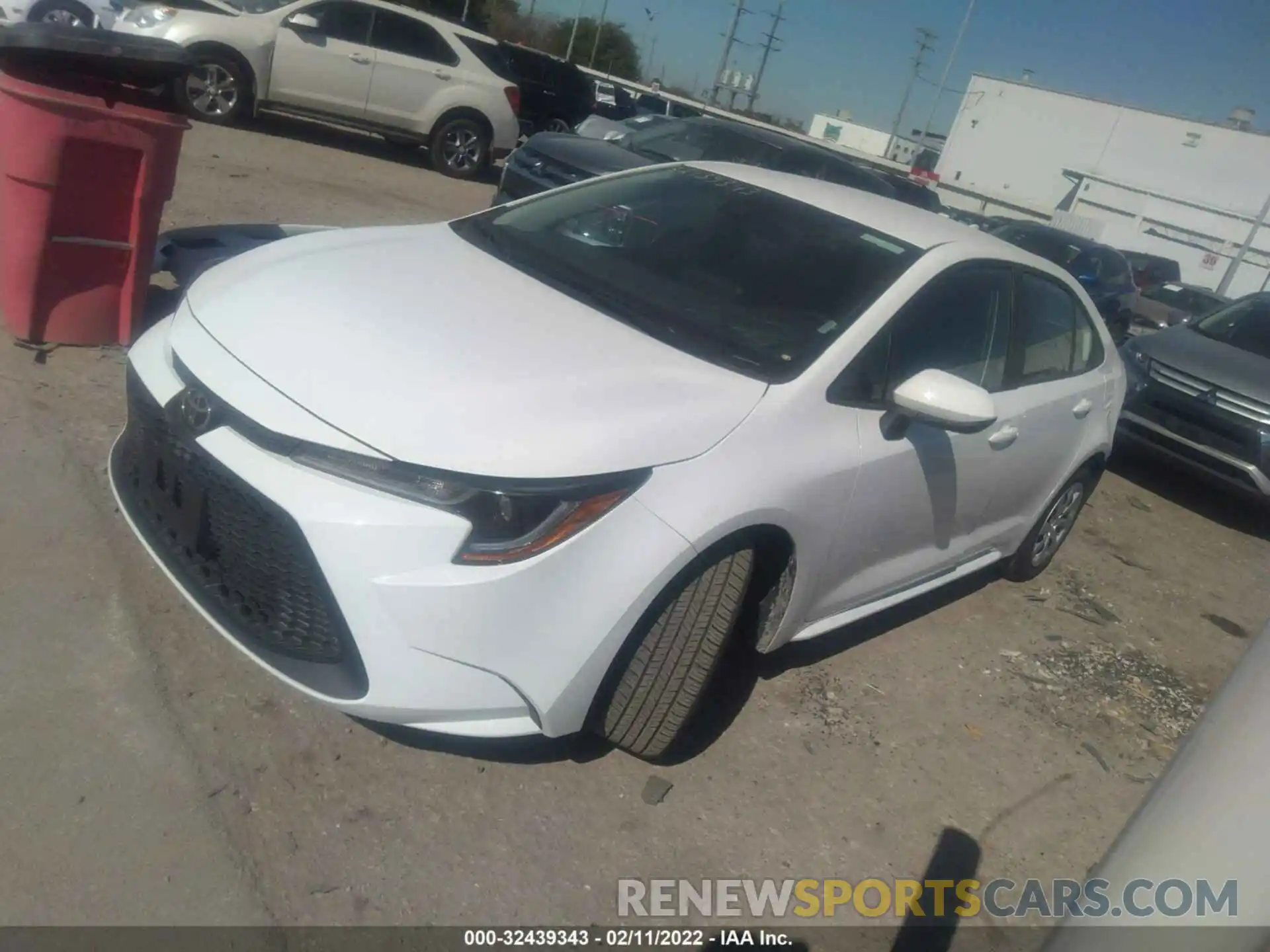 2 Photograph of a damaged car 5YFEPMAE8NP274238 TOYOTA COROLLA 2022