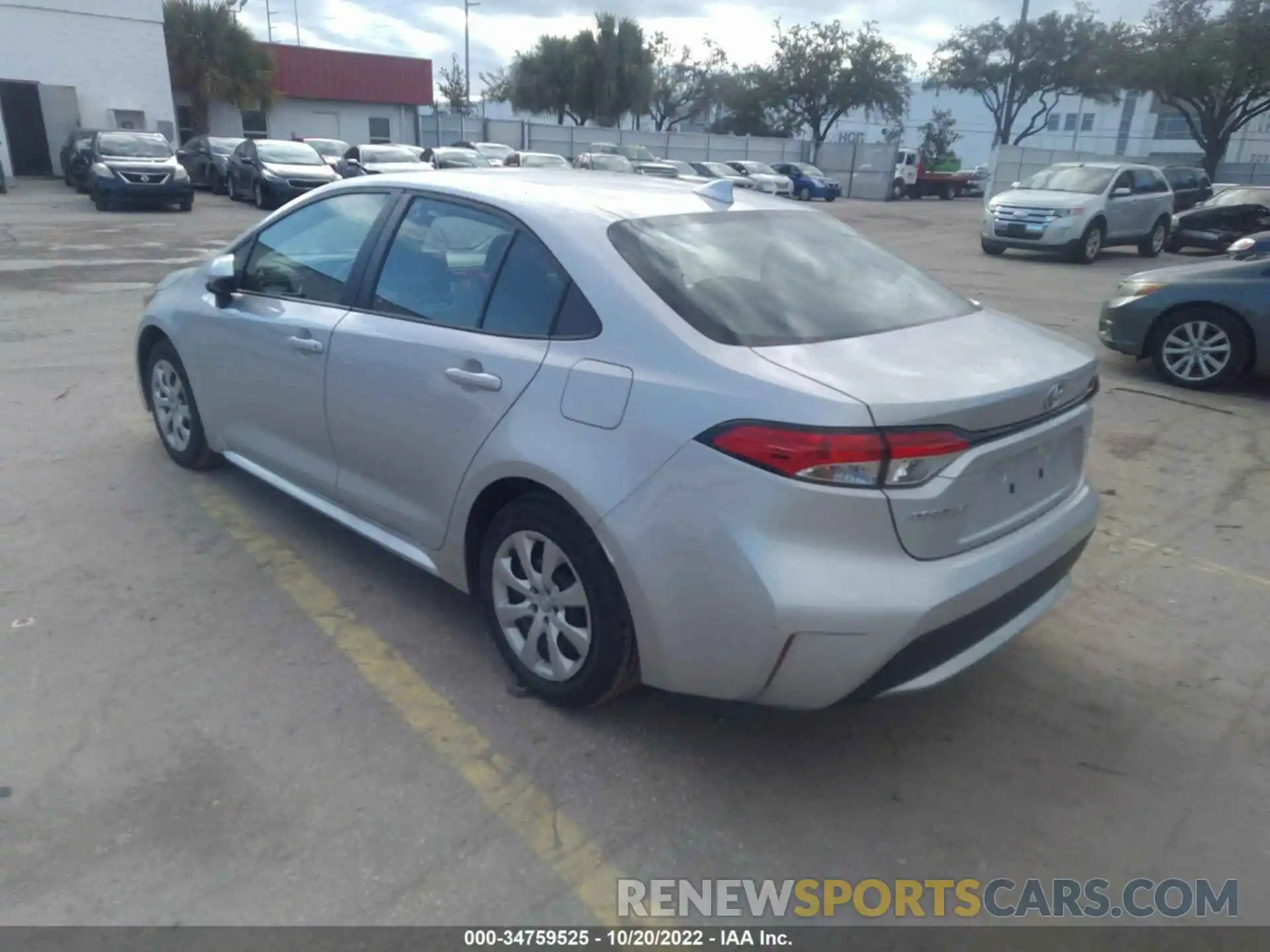 3 Photograph of a damaged car 5YFEPMAE8NP275244 TOYOTA COROLLA 2022