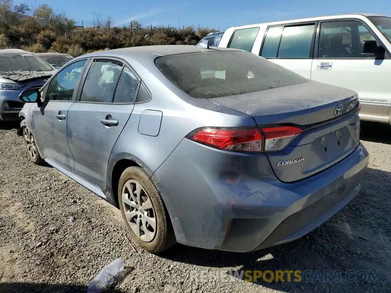 2 Photograph of a damaged car 5YFEPMAE8NP276135 TOYOTA COROLLA 2022