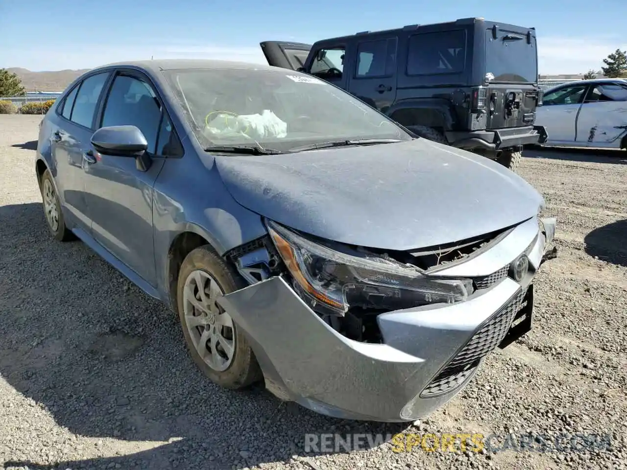 4 Photograph of a damaged car 5YFEPMAE8NP276135 TOYOTA COROLLA 2022