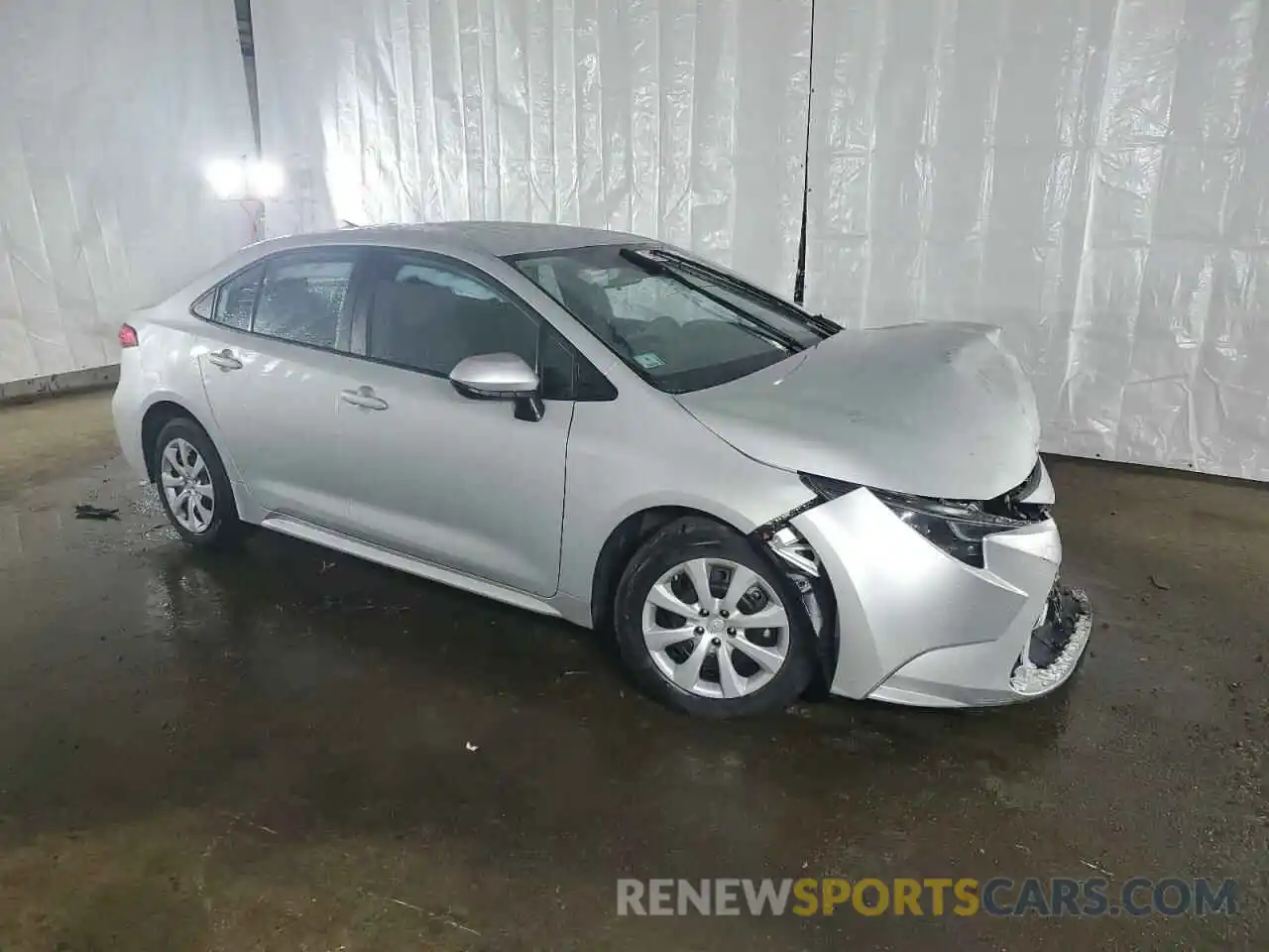 4 Photograph of a damaged car 5YFEPMAE8NP277978 TOYOTA COROLLA 2022