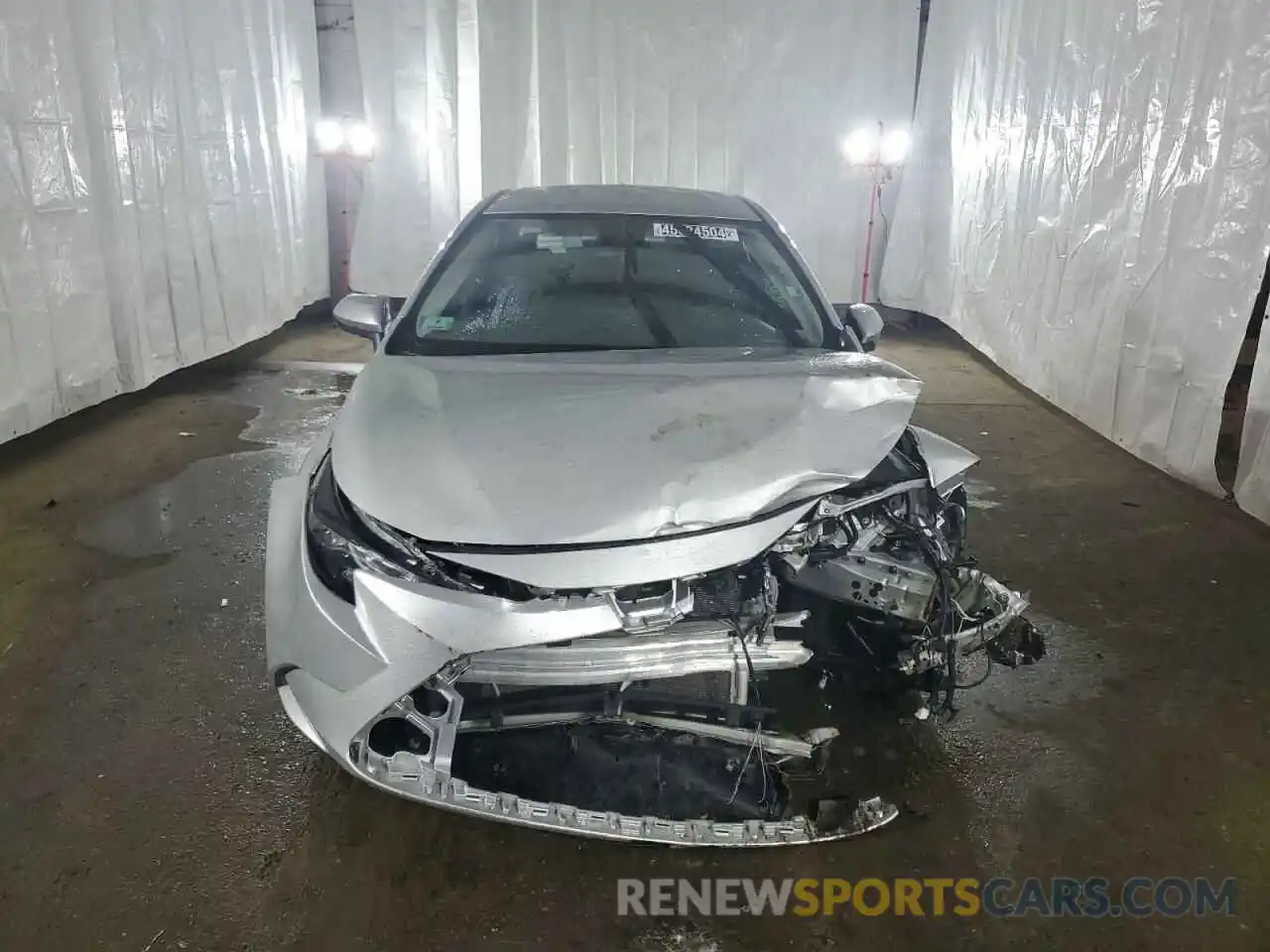 5 Photograph of a damaged car 5YFEPMAE8NP277978 TOYOTA COROLLA 2022