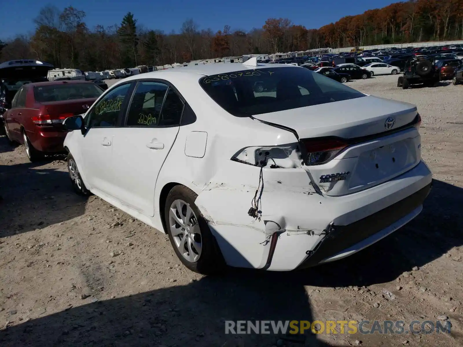 3 Photograph of a damaged car 5YFEPMAE8NP280024 TOYOTA COROLLA 2022