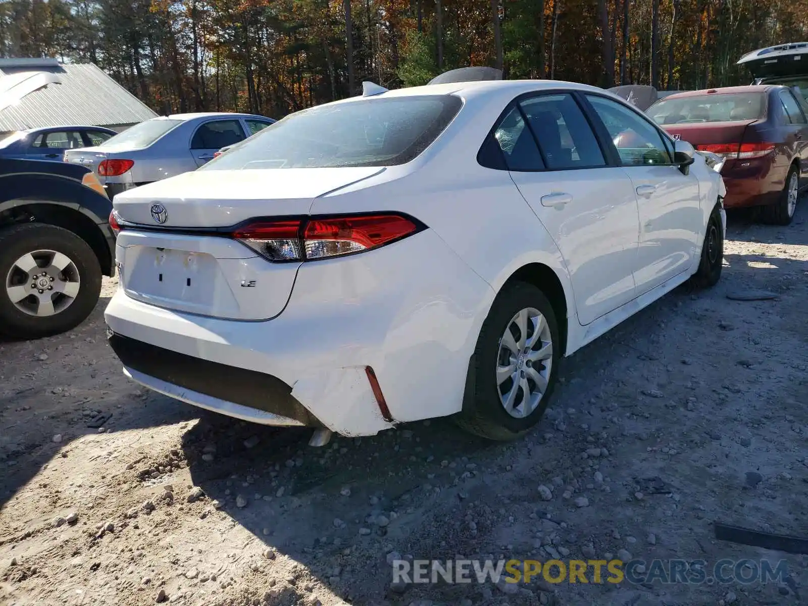 4 Photograph of a damaged car 5YFEPMAE8NP280024 TOYOTA COROLLA 2022