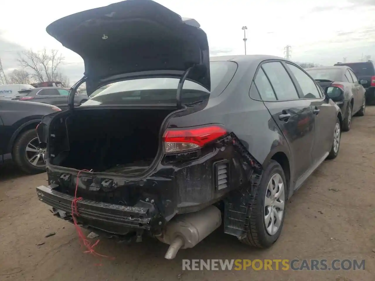 4 Photograph of a damaged car 5YFEPMAE8NP285045 TOYOTA COROLLA 2022