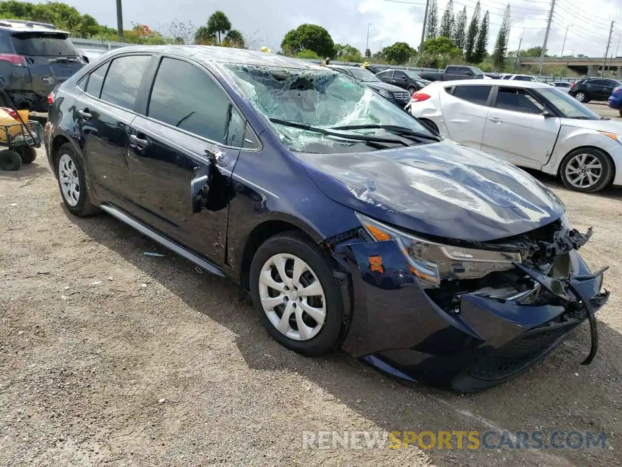 1 Photograph of a damaged car 5YFEPMAE8NP287328 TOYOTA COROLLA 2022