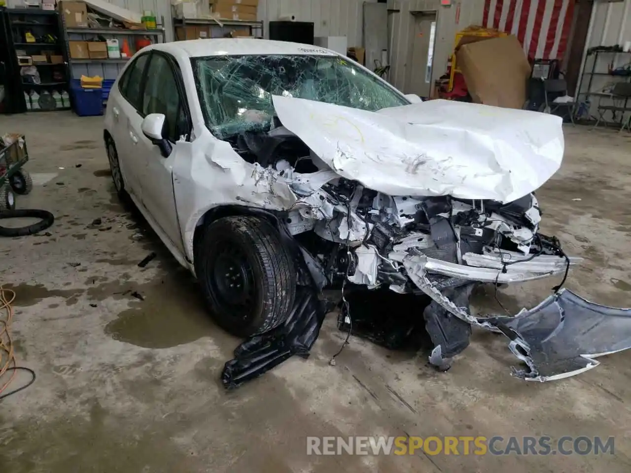 1 Photograph of a damaged car 5YFEPMAE8NP294165 TOYOTA COROLLA 2022