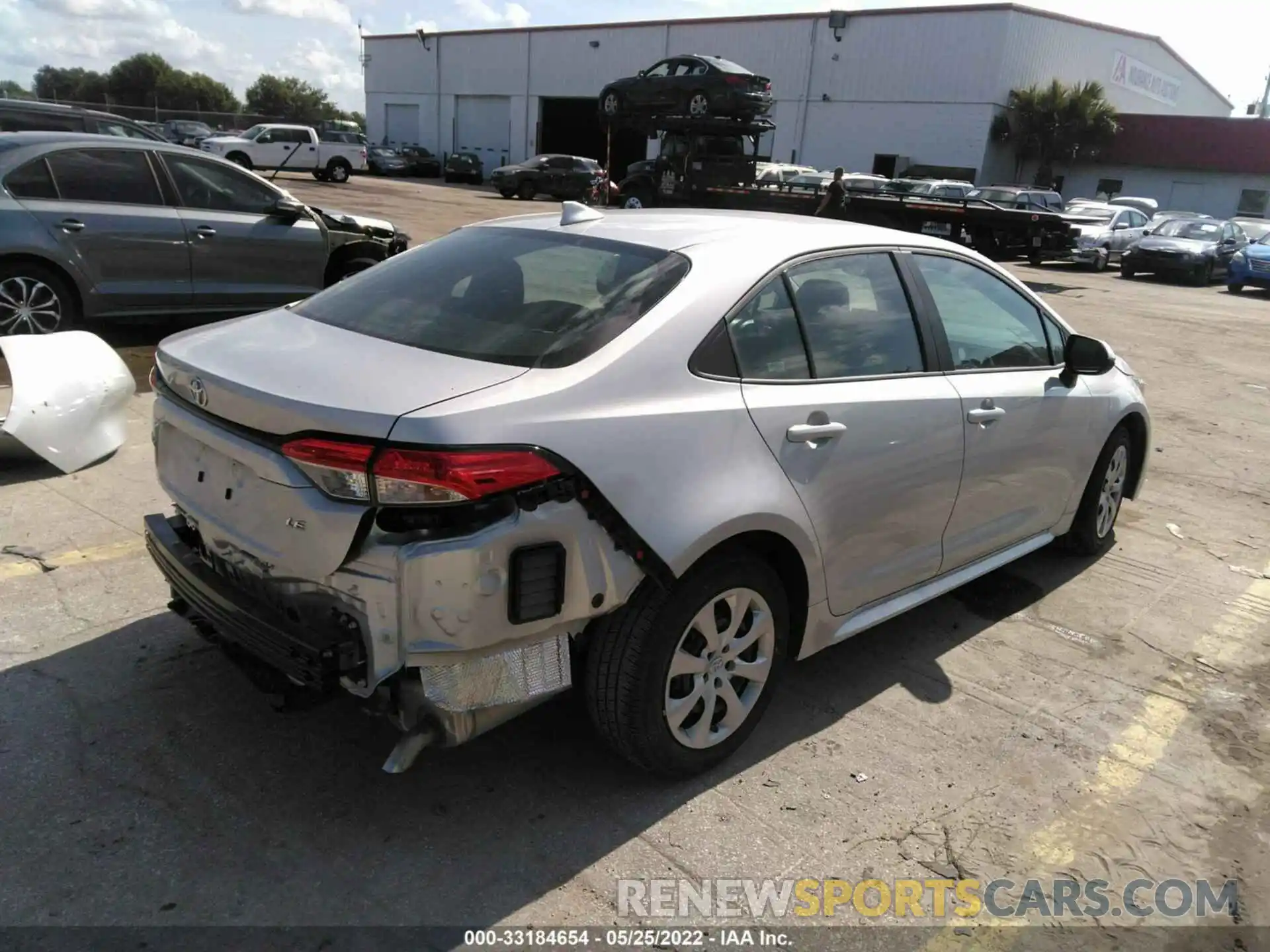 4 Photograph of a damaged car 5YFEPMAE8NP294621 TOYOTA COROLLA 2022