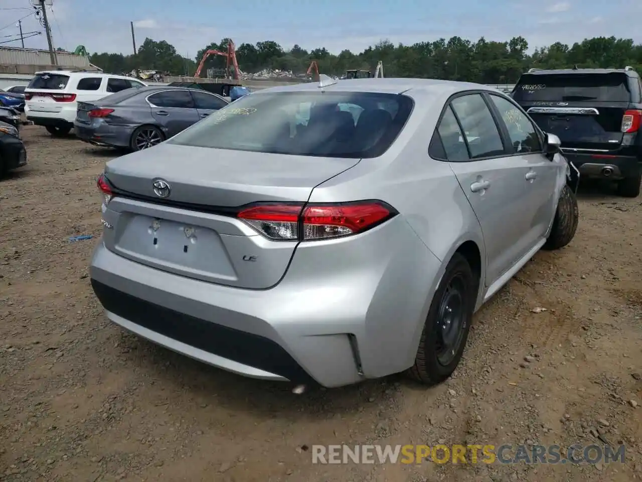 4 Photograph of a damaged car 5YFEPMAE8NP302457 TOYOTA COROLLA 2022