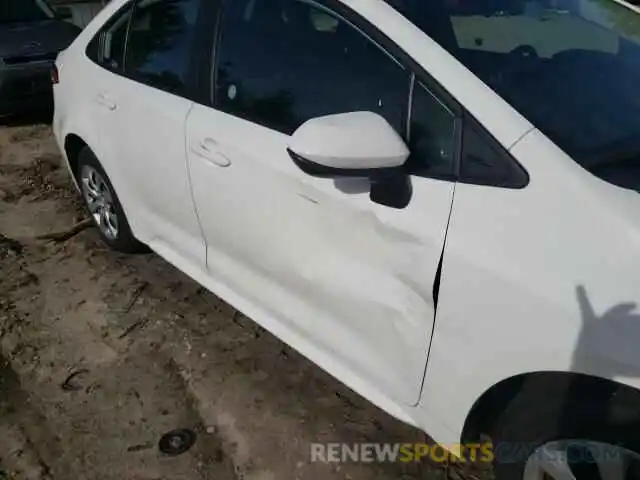 9 Photograph of a damaged car 5YFEPMAE8NP302474 TOYOTA COROLLA 2022