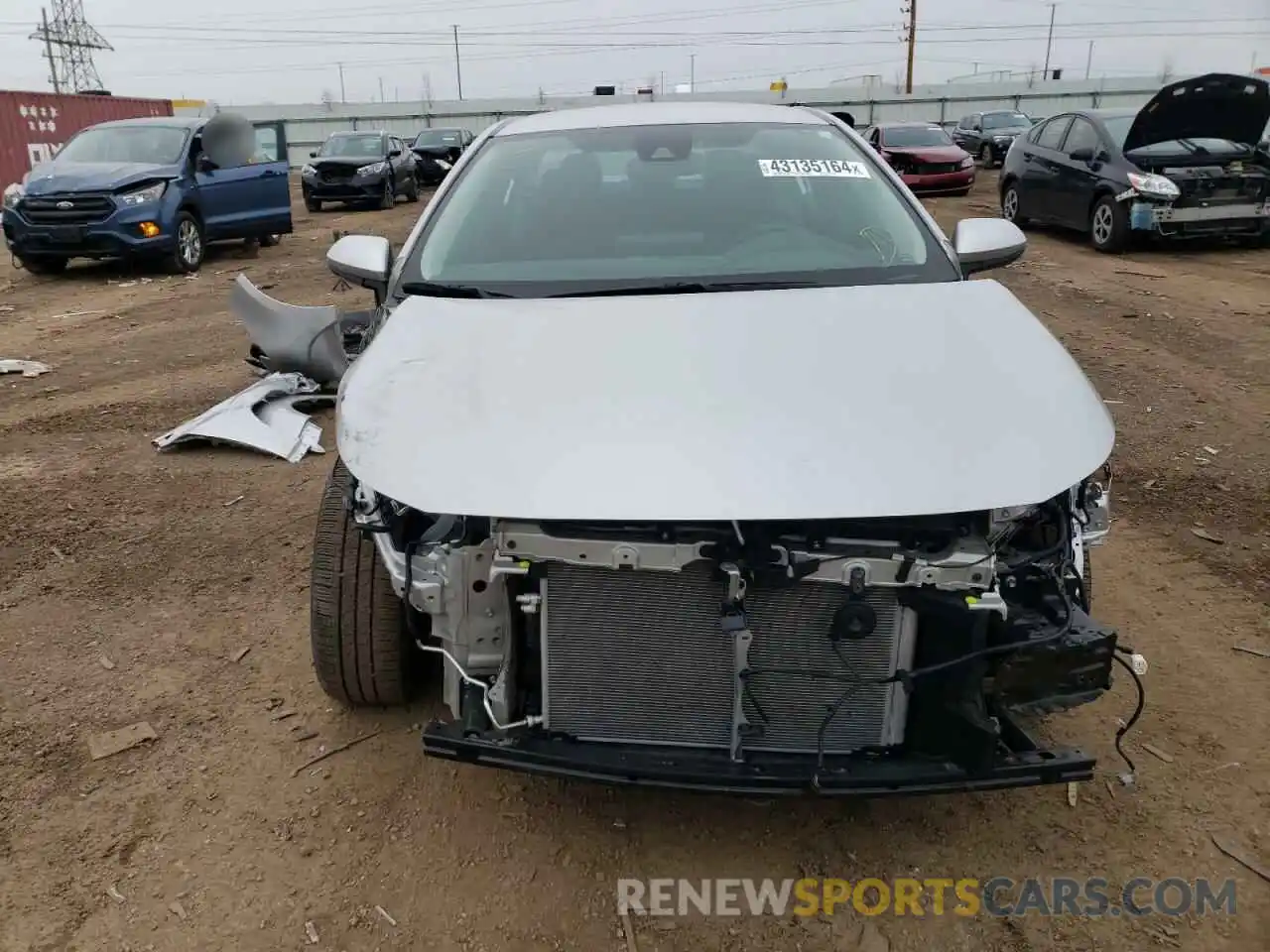 5 Photograph of a damaged car 5YFEPMAE8NP302524 TOYOTA COROLLA 2022