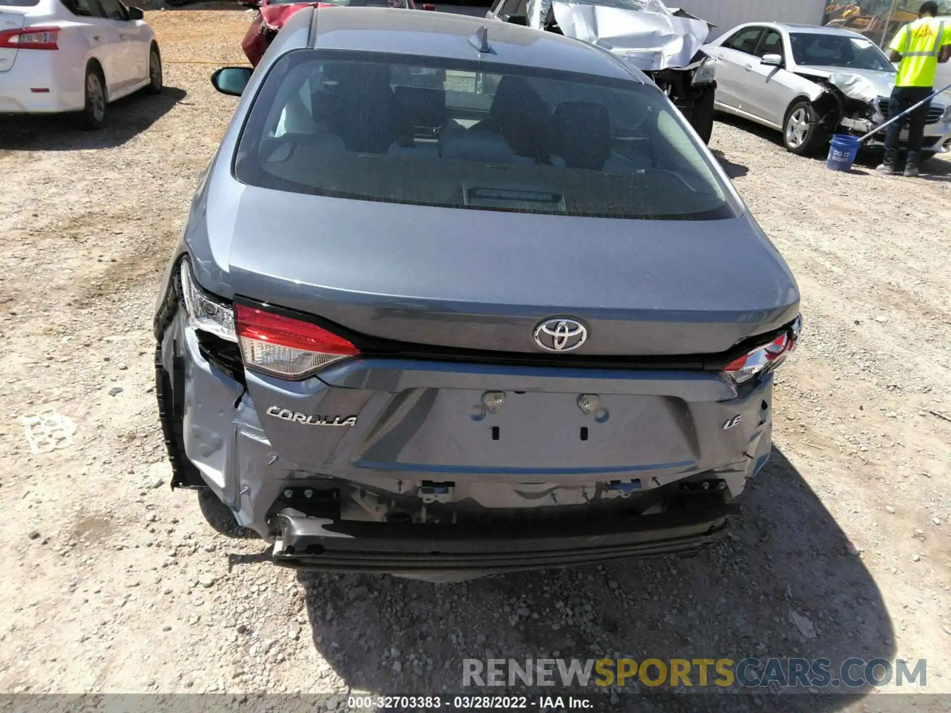 6 Photograph of a damaged car 5YFEPMAE8NP306945 TOYOTA COROLLA 2022