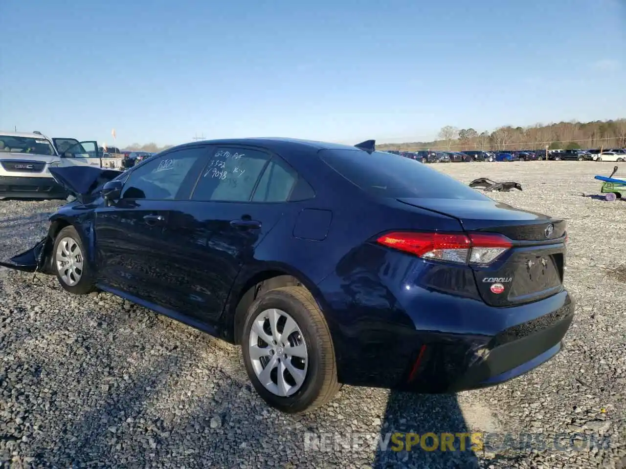 3 Photograph of a damaged car 5YFEPMAE8NP309098 TOYOTA COROLLA 2022