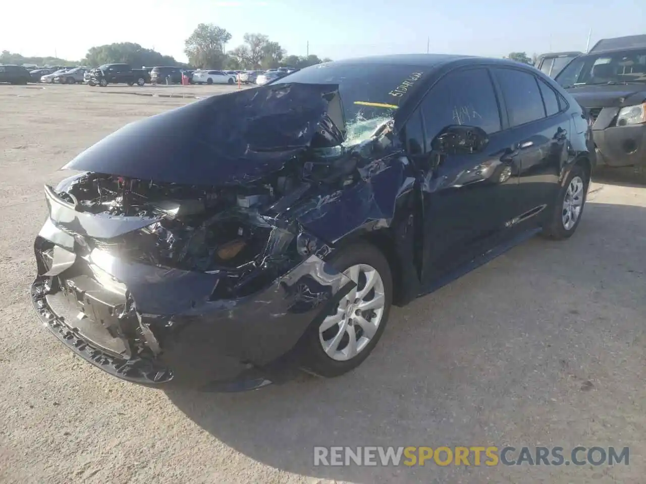 2 Photograph of a damaged car 5YFEPMAE8NP312518 TOYOTA COROLLA 2022