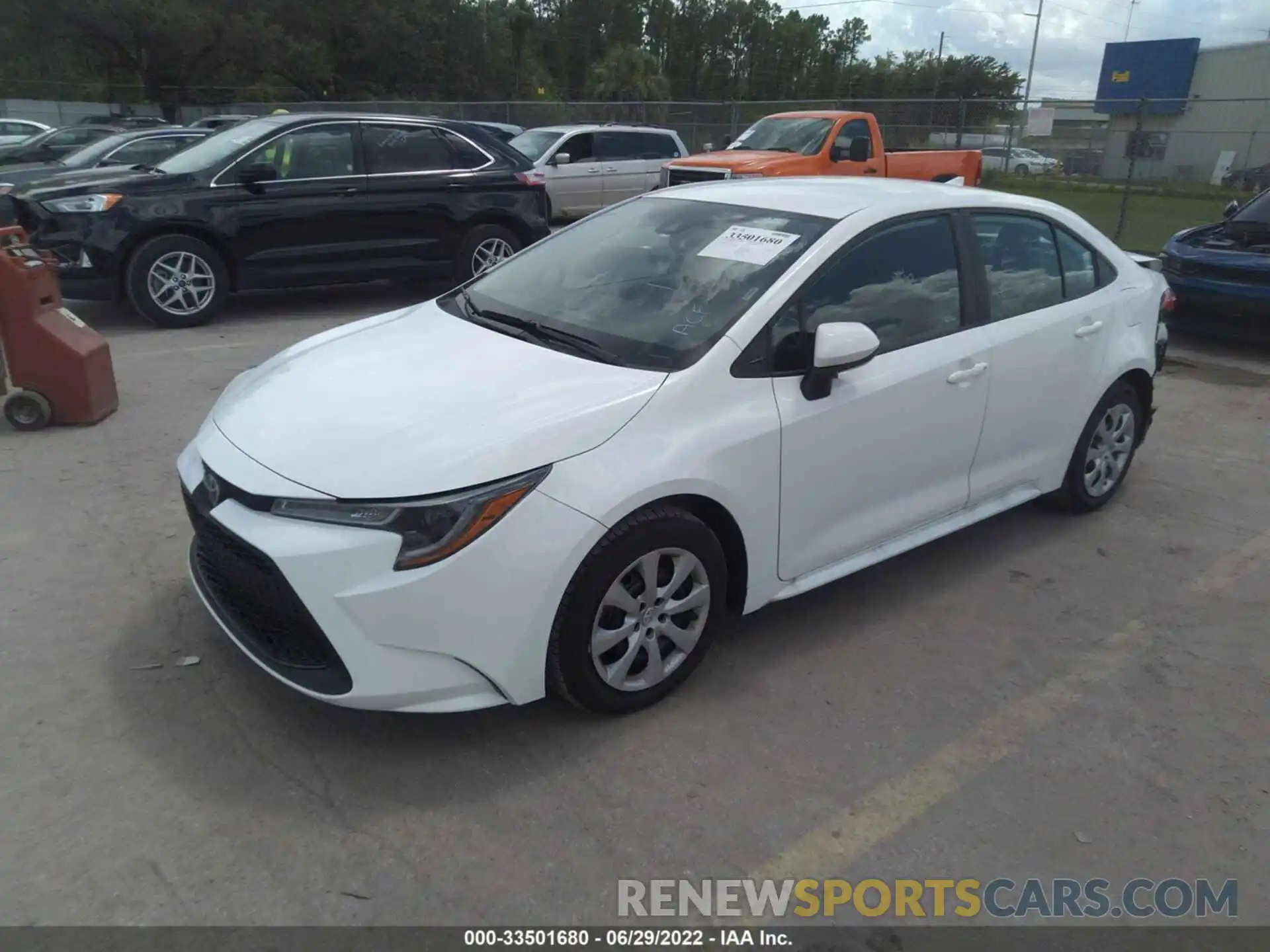 2 Photograph of a damaged car 5YFEPMAE8NP316715 TOYOTA COROLLA 2022