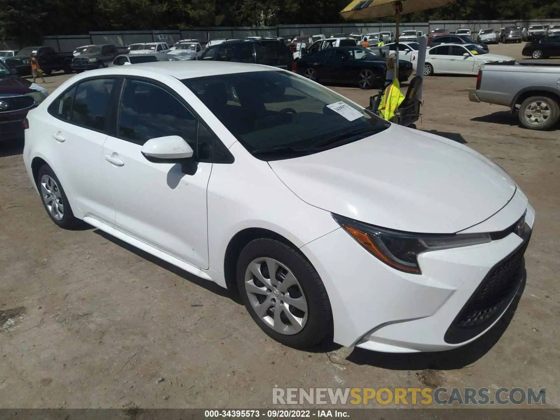 1 Photograph of a damaged car 5YFEPMAE8NP318433 TOYOTA COROLLA 2022