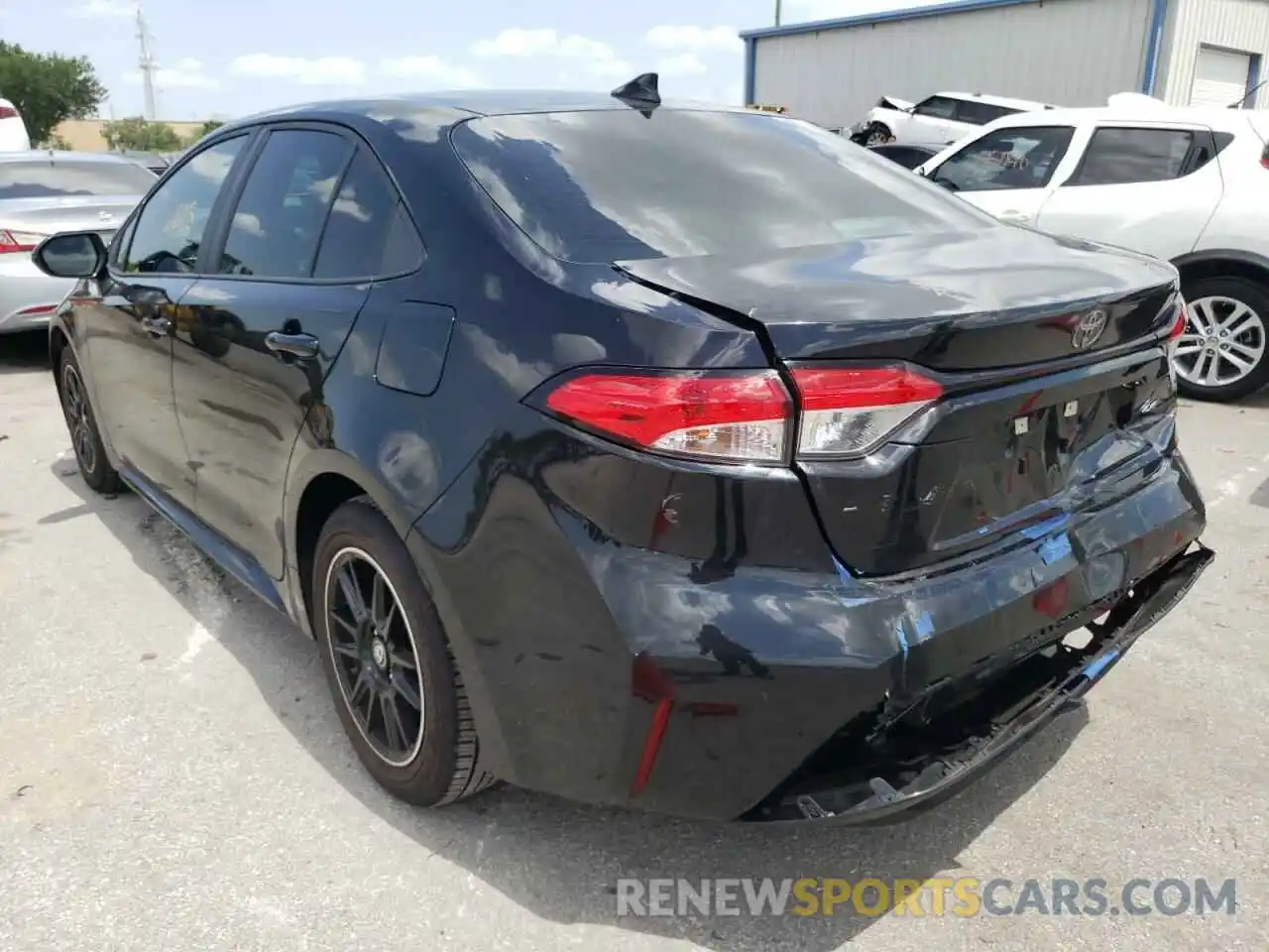 3 Photograph of a damaged car 5YFEPMAE8NP320683 TOYOTA COROLLA 2022