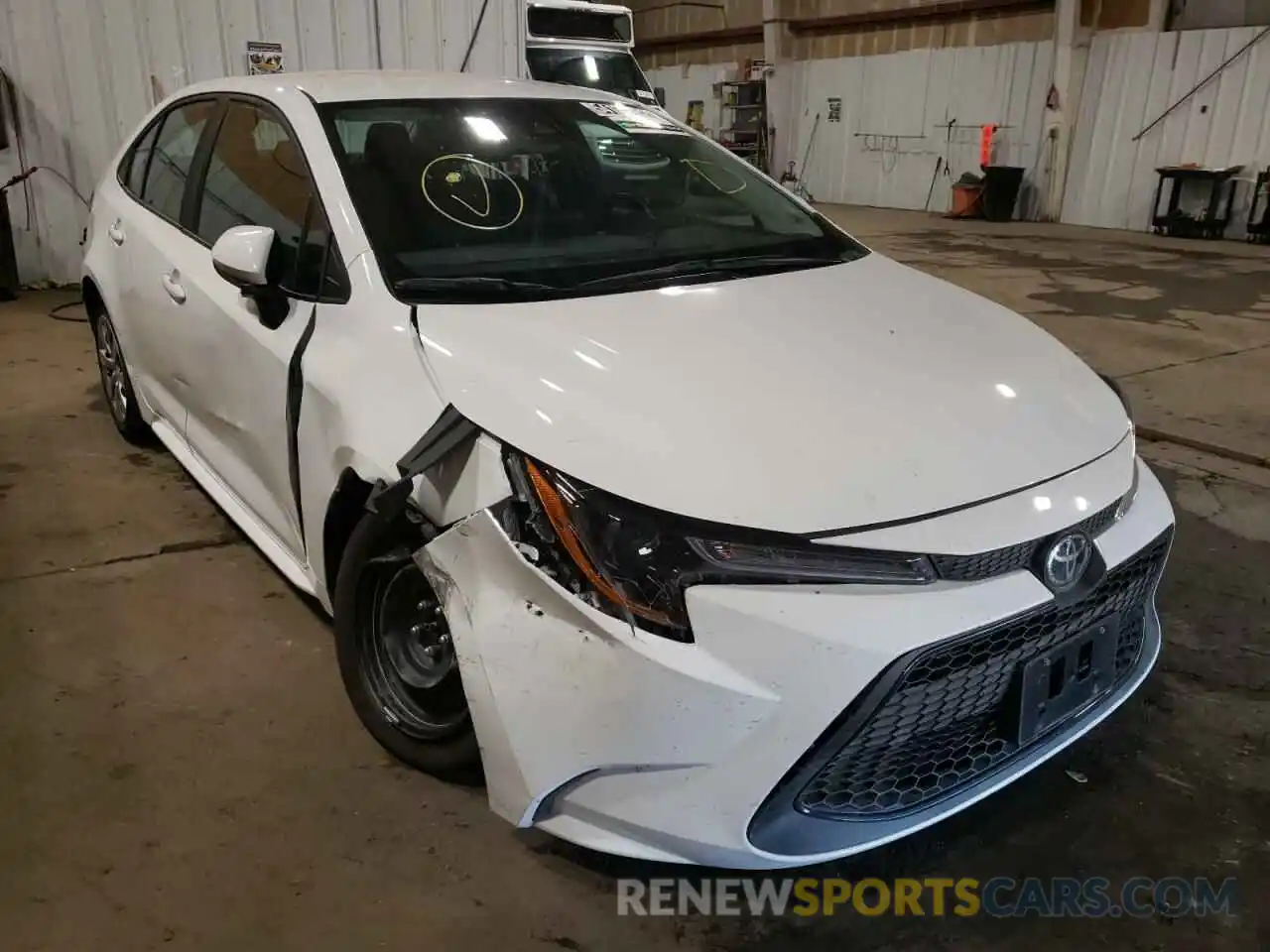 1 Photograph of a damaged car 5YFEPMAE8NP322188 TOYOTA COROLLA 2022