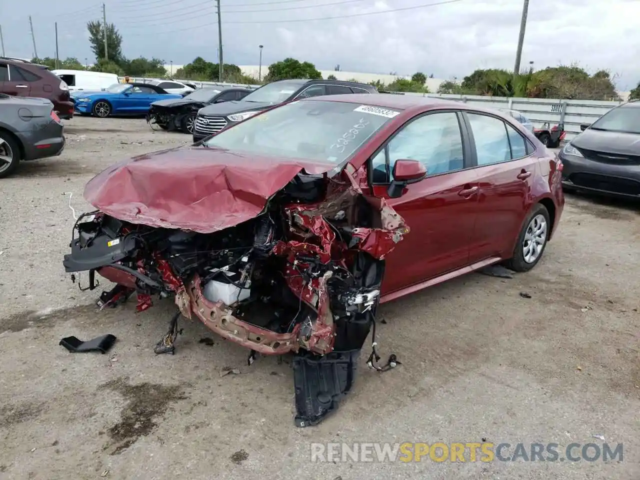 2 Photograph of a damaged car 5YFEPMAE8NP325205 TOYOTA COROLLA 2022