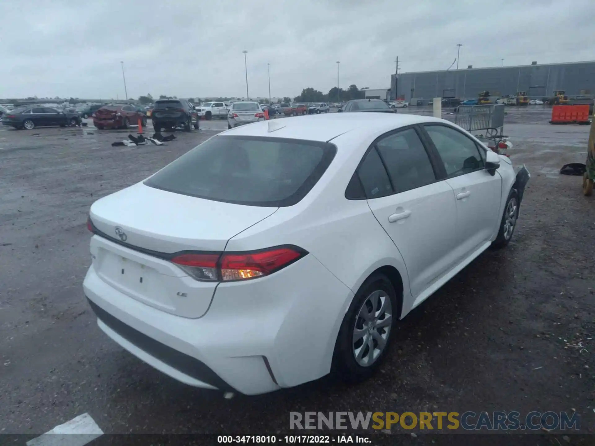 4 Photograph of a damaged car 5YFEPMAE8NP331098 TOYOTA COROLLA 2022