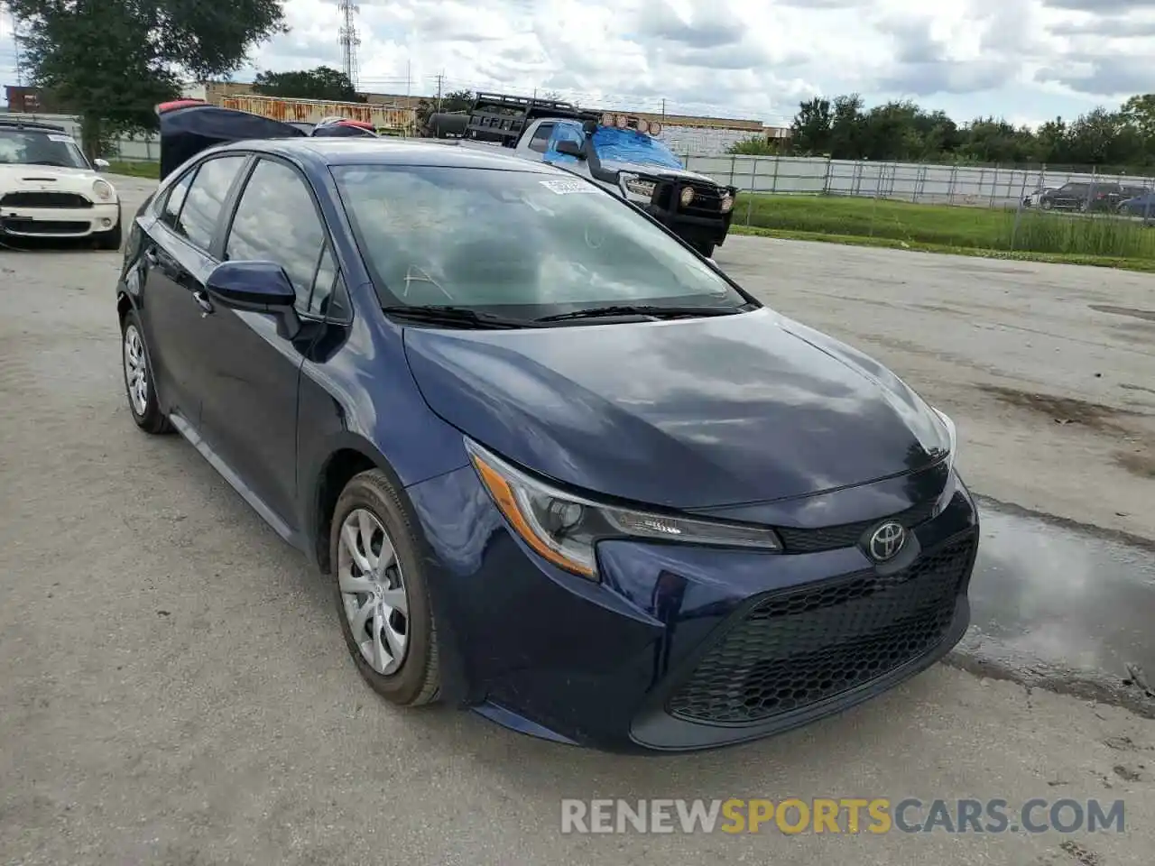 1 Photograph of a damaged car 5YFEPMAE8NP344353 TOYOTA COROLLA 2022