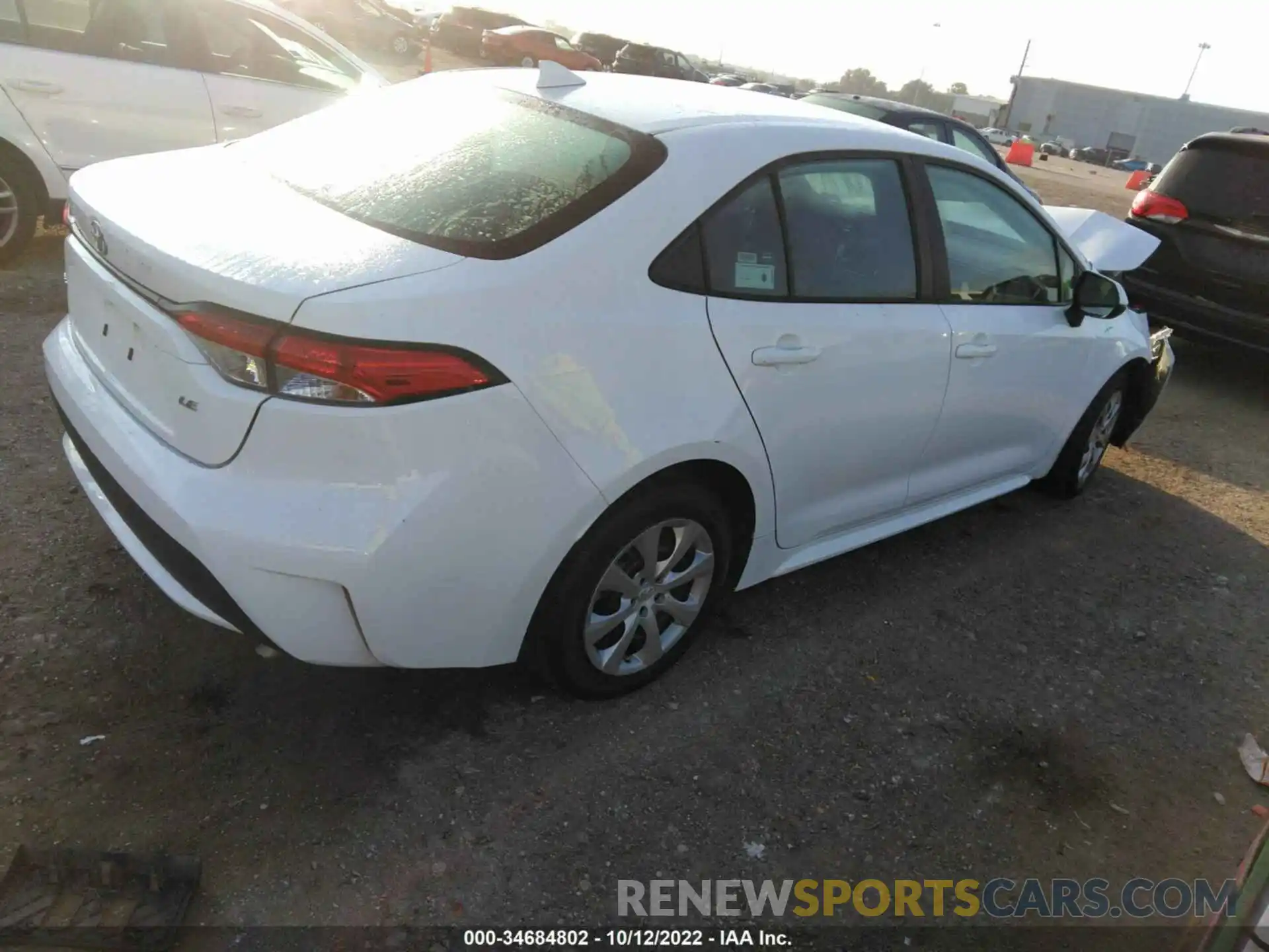 4 Photograph of a damaged car 5YFEPMAE9NP273065 TOYOTA COROLLA 2022