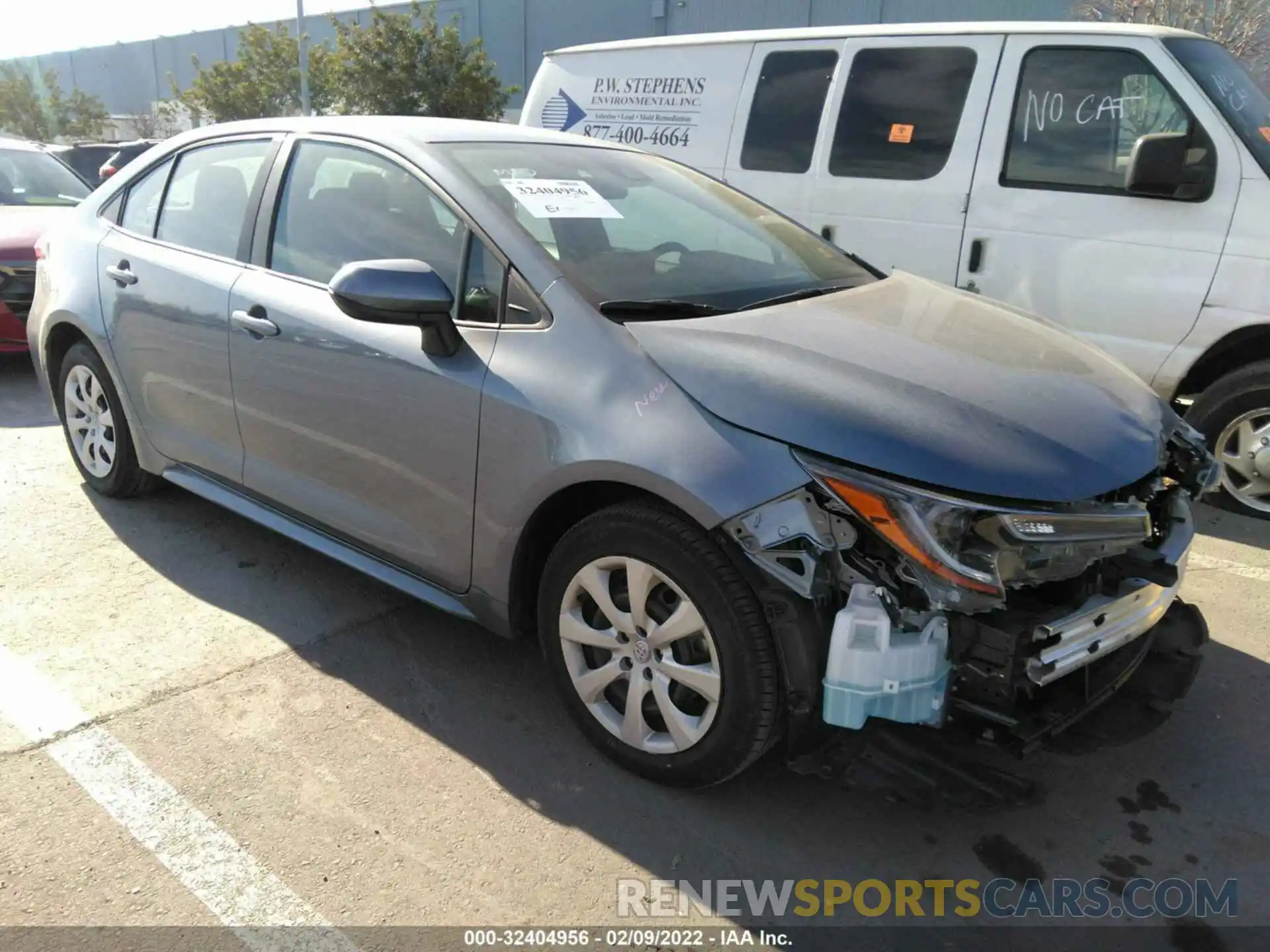 1 Photograph of a damaged car 5YFEPMAE9NP273552 TOYOTA COROLLA 2022