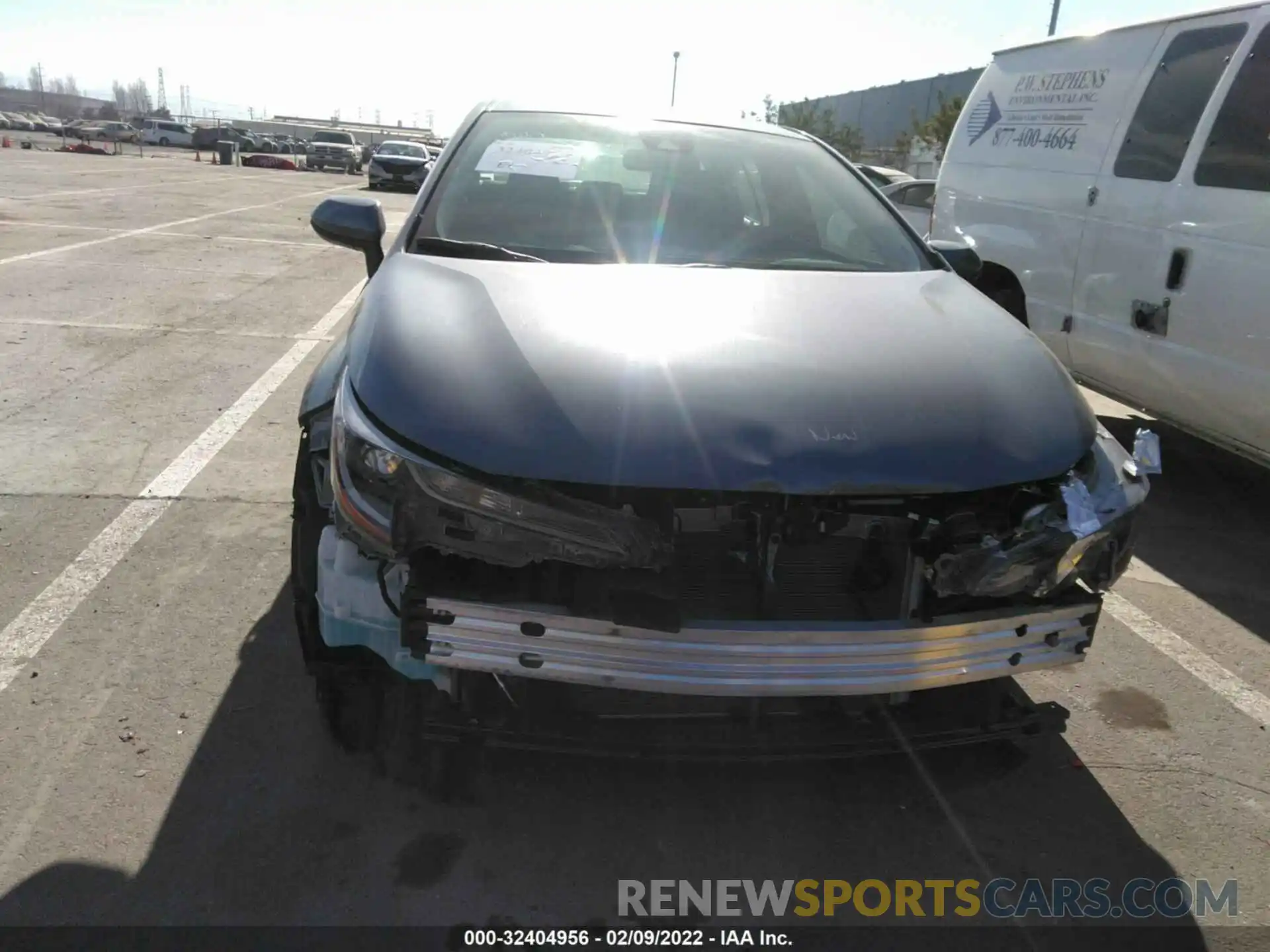 6 Photograph of a damaged car 5YFEPMAE9NP273552 TOYOTA COROLLA 2022