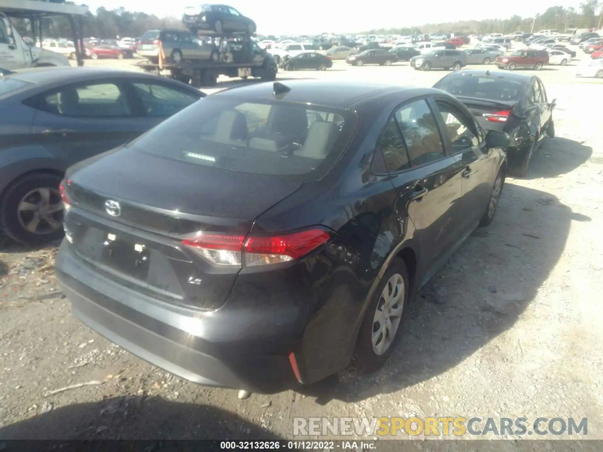 4 Photograph of a damaged car 5YFEPMAE9NP278704 TOYOTA COROLLA 2022