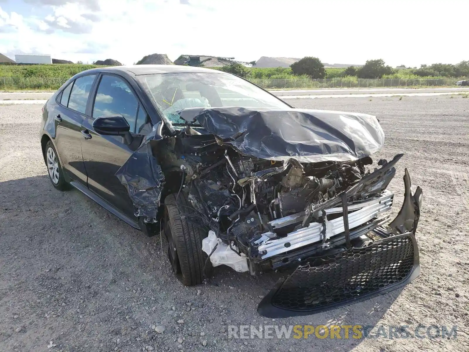 1 Photograph of a damaged car 5YFEPMAE9NP282400 TOYOTA COROLLA 2022