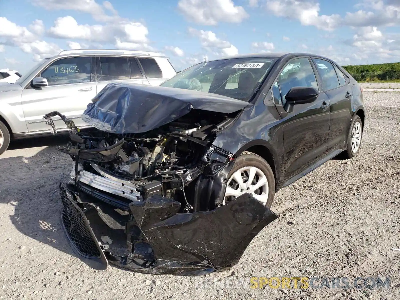 2 Photograph of a damaged car 5YFEPMAE9NP282400 TOYOTA COROLLA 2022