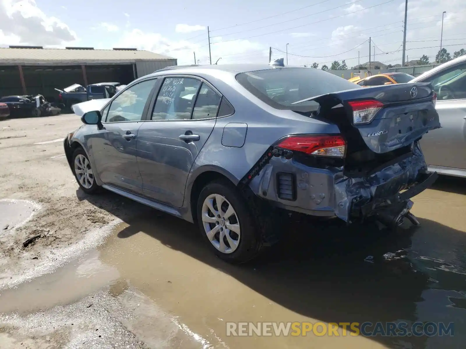 3 Photograph of a damaged car 5YFEPMAE9NP282803 TOYOTA COROLLA 2022