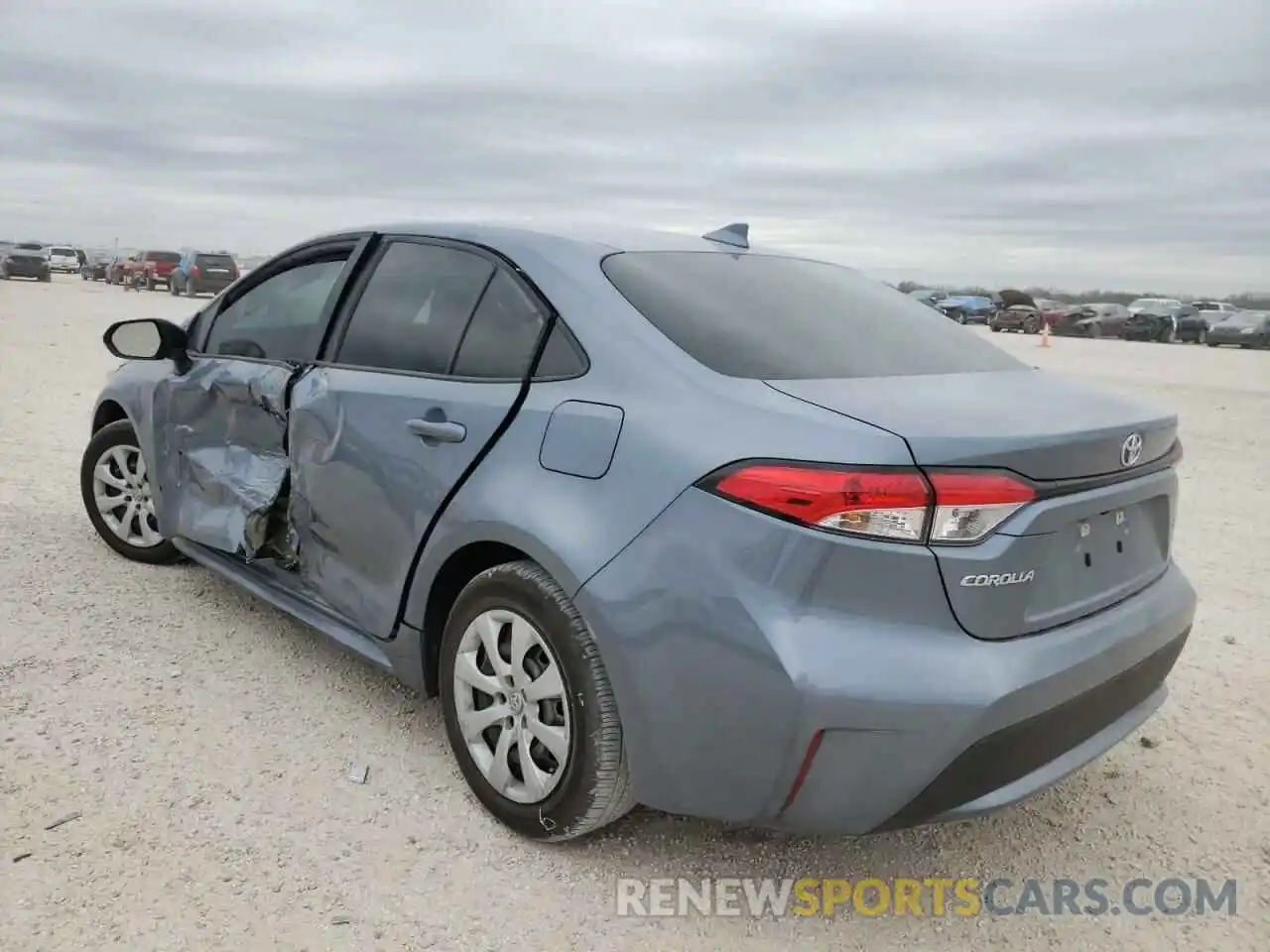 3 Photograph of a damaged car 5YFEPMAE9NP283496 TOYOTA COROLLA 2022