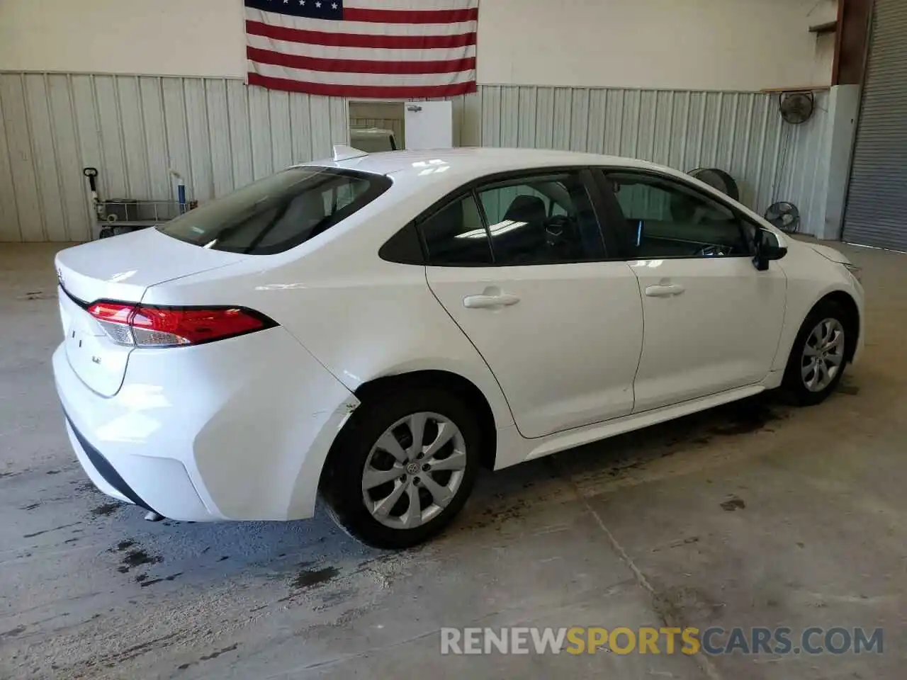 3 Photograph of a damaged car 5YFEPMAE9NP284471 TOYOTA COROLLA 2022