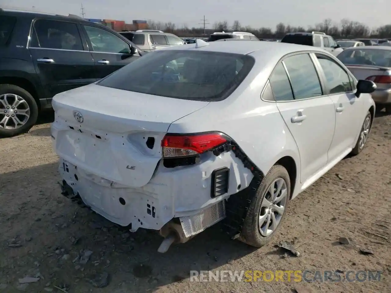 4 Photograph of a damaged car 5YFEPMAE9NP288276 TOYOTA COROLLA 2022