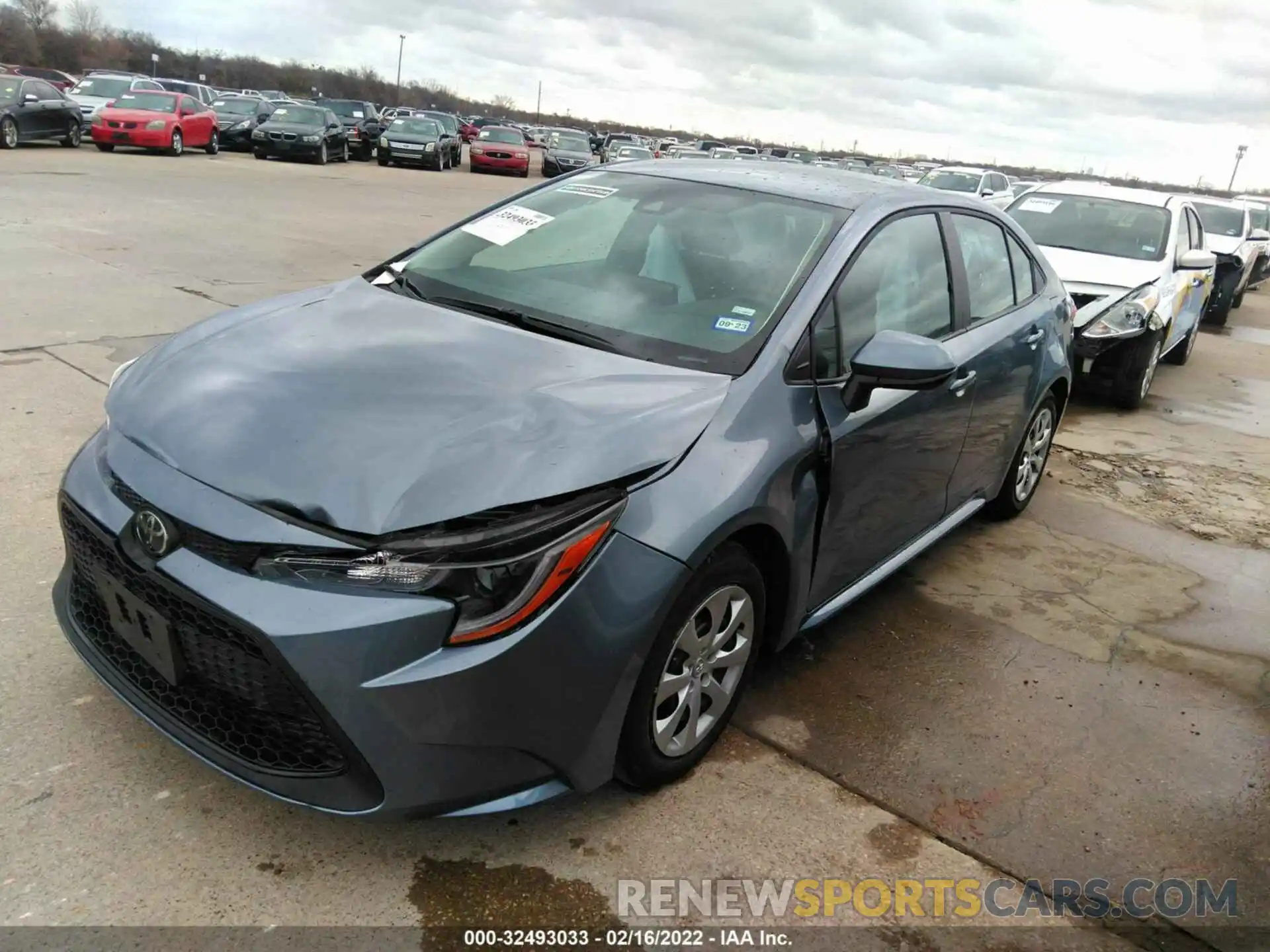 2 Photograph of a damaged car 5YFEPMAE9NP289301 TOYOTA COROLLA 2022